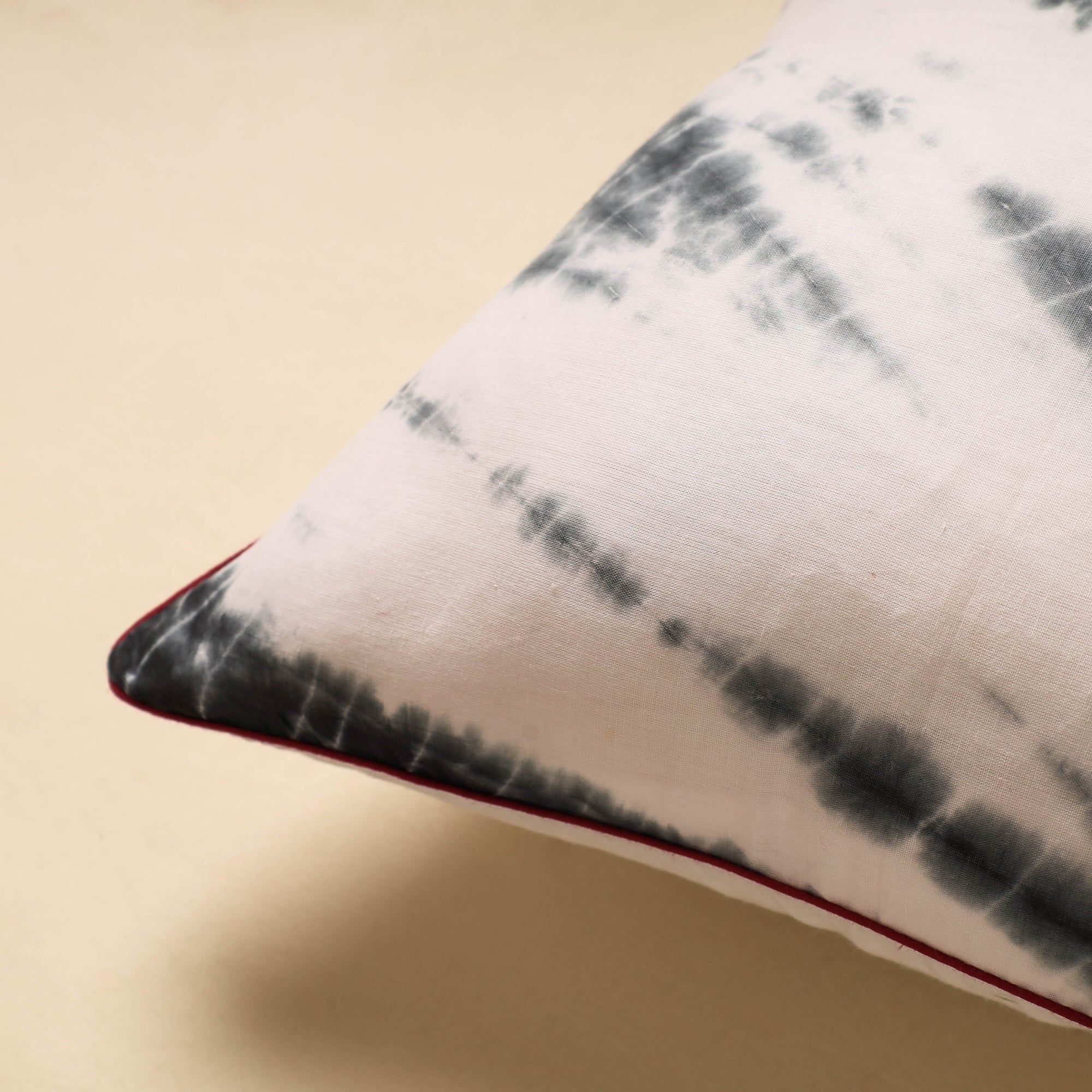 HAVELI CHRONICLES Black - Tie & Dye Cotton Shibori Cushion Cover - view 2