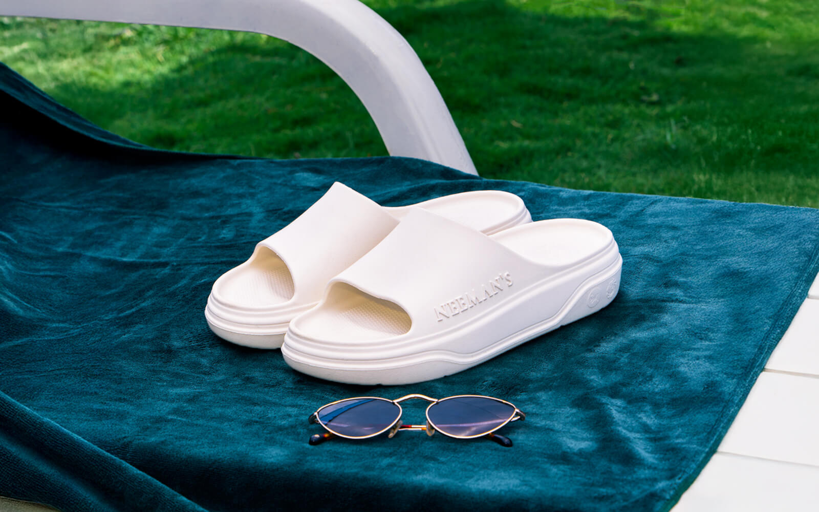 Neeman's Cushers Slides For Women : Ivory White - view 9
