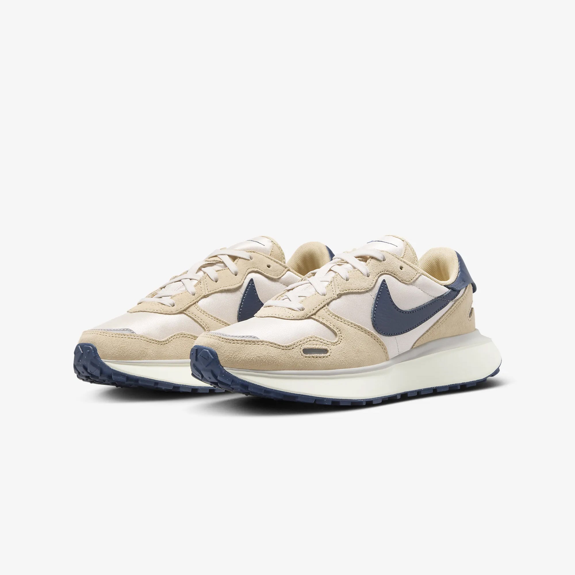 Phoenix waffle lt – Nike | PHOENIX WAFFLE { LT OREWOOD BRN/MIDNIGHT NAVY-TEAM GOLD