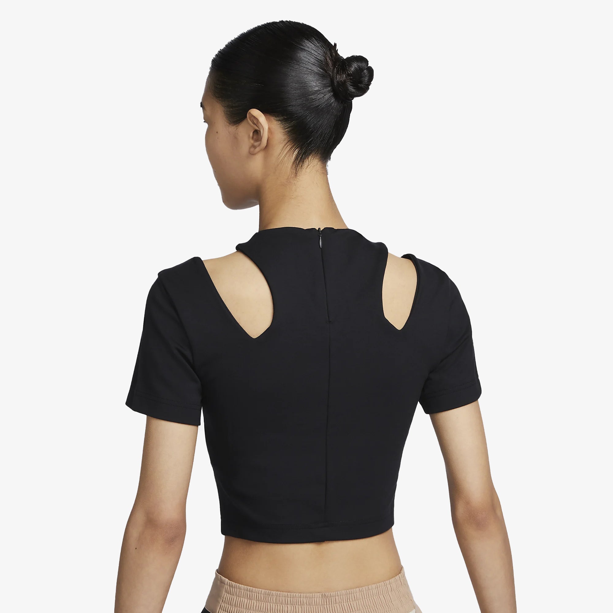 Sportswear essentials black – Nike | SPORTSWEAR ESSENTIALS { BLACK/WHITE