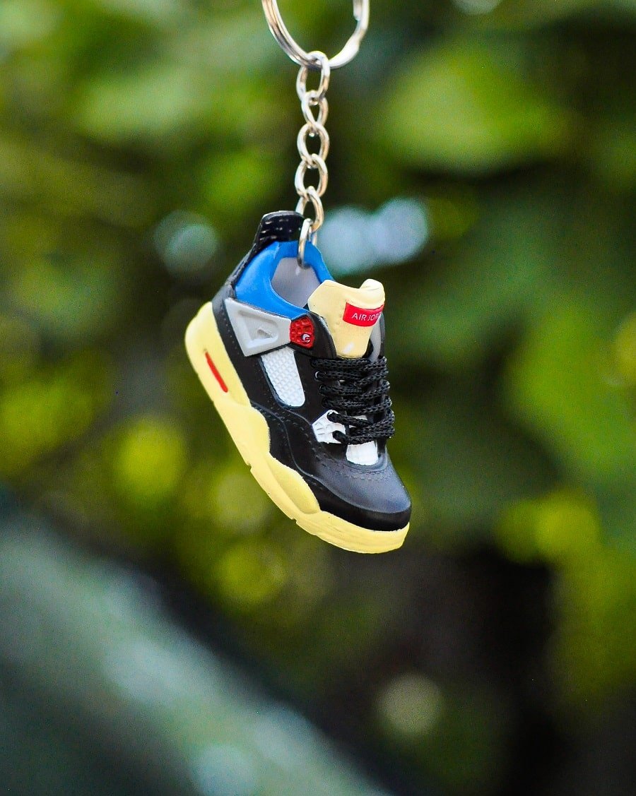 Kicks Machine 3D Sneaker Keychain AJ4 Union Off Noir - view 2