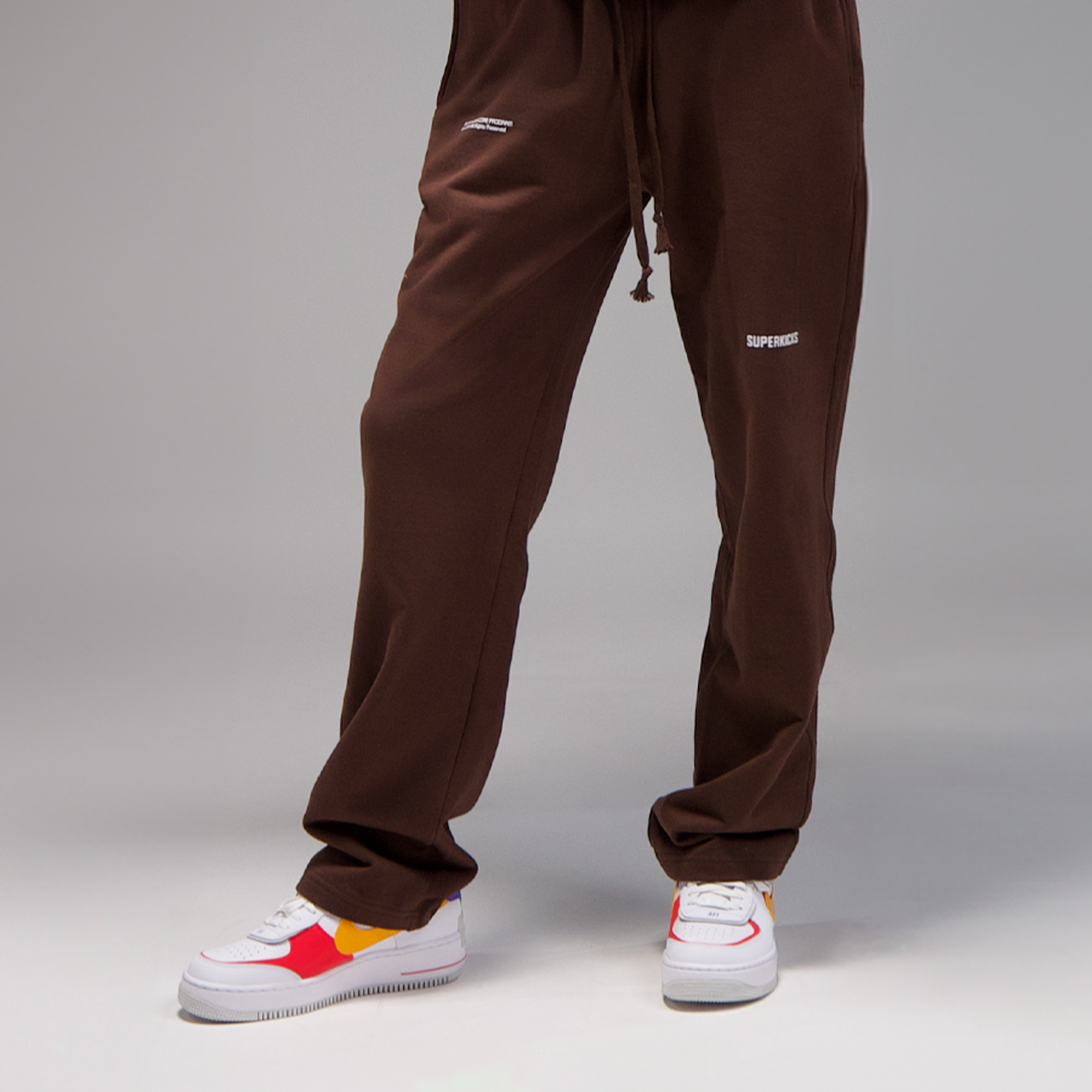 Superkicks | CORE 3.0 UNISEX SWEATPANT “BROWN” - view 2