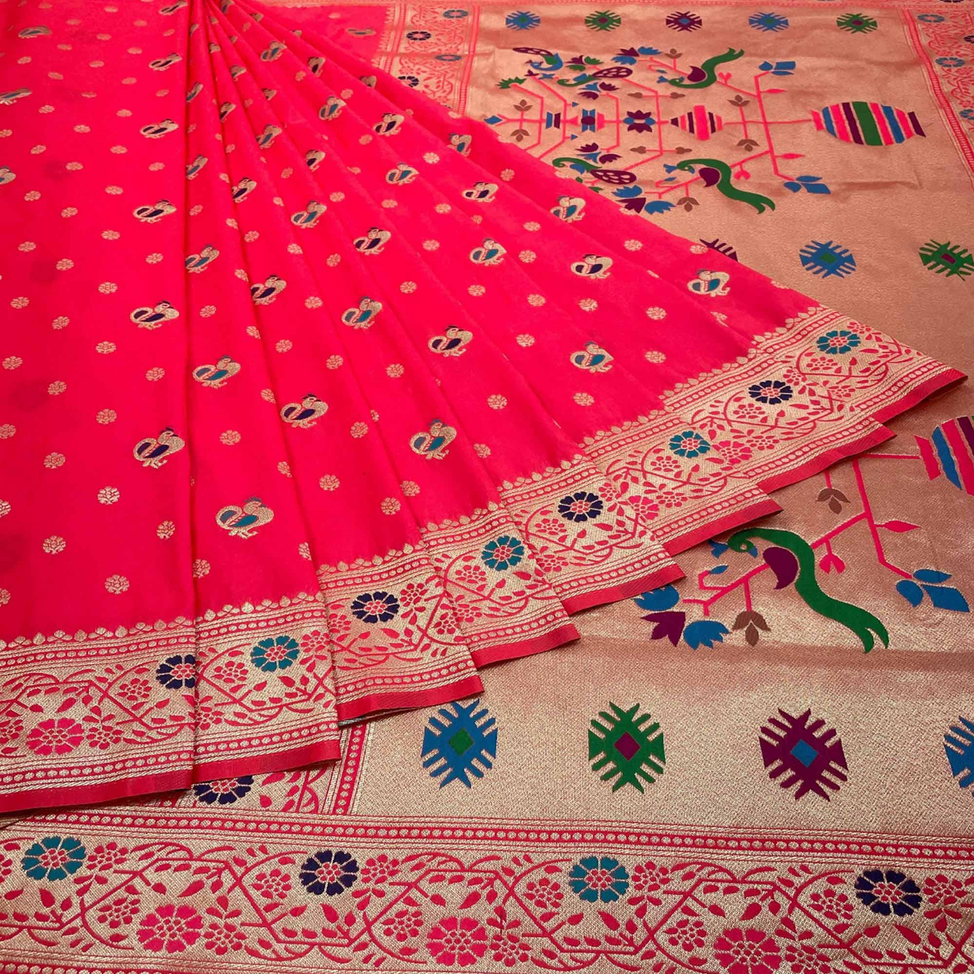 Peachmode Gajari Pink Zari Woven Art Silk Saree