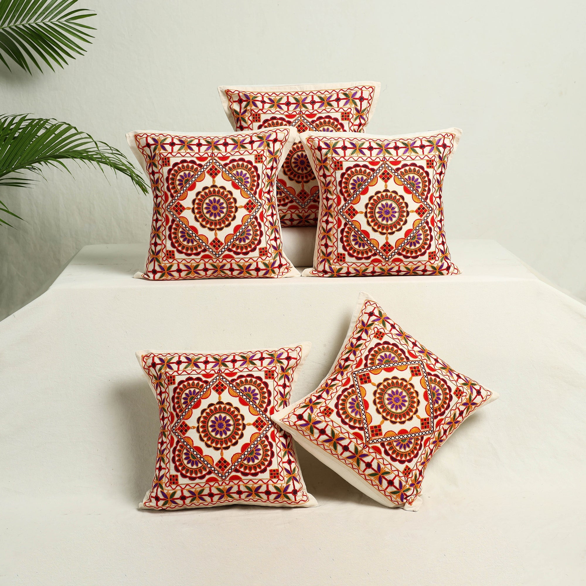 KACHCHH JI CHHAAP Kutch Aari Hand Embroidery Cushion Cover (Set of 5) 10