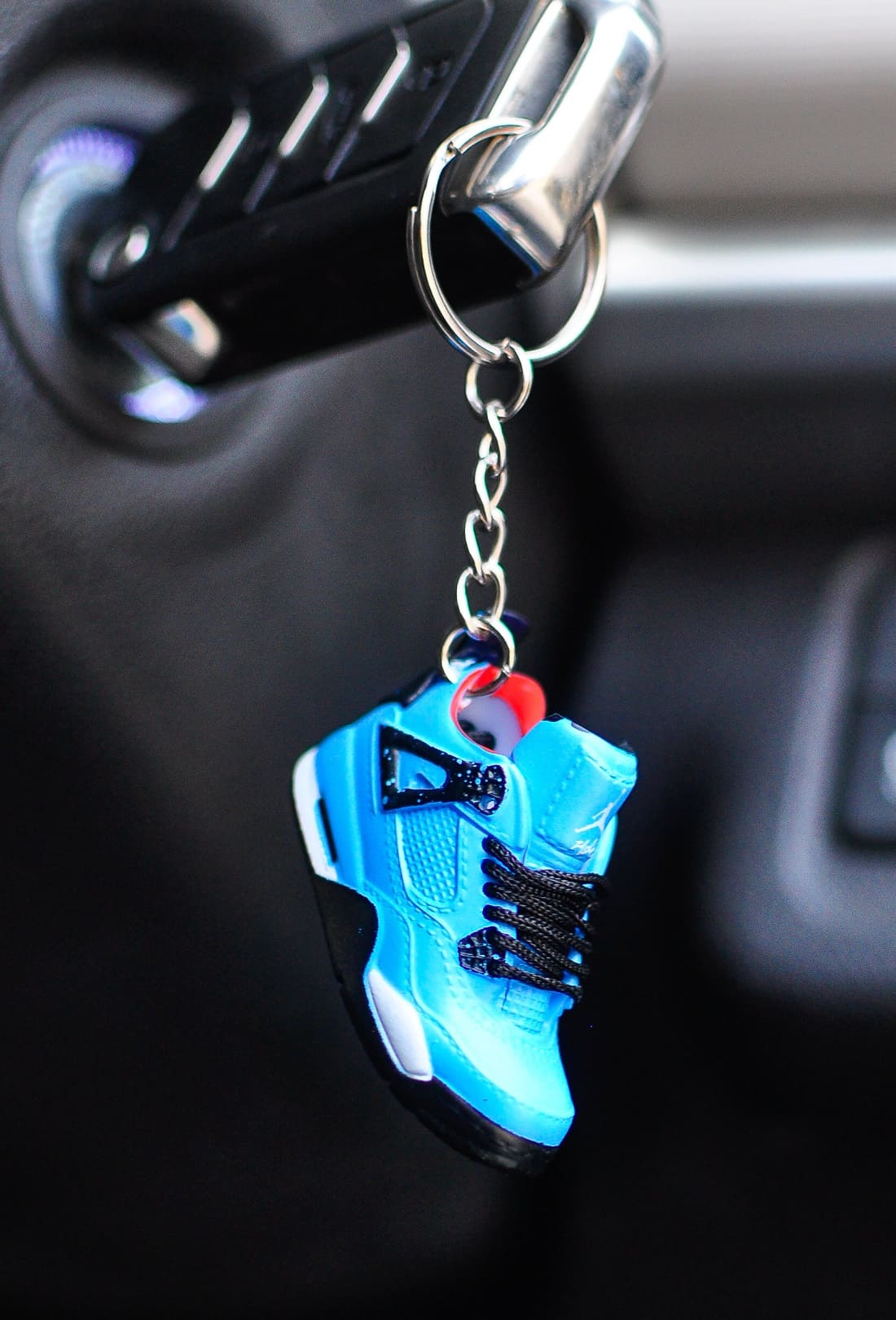 Kicks Machine 3D Sneaker Keychain AJ4 Tavis