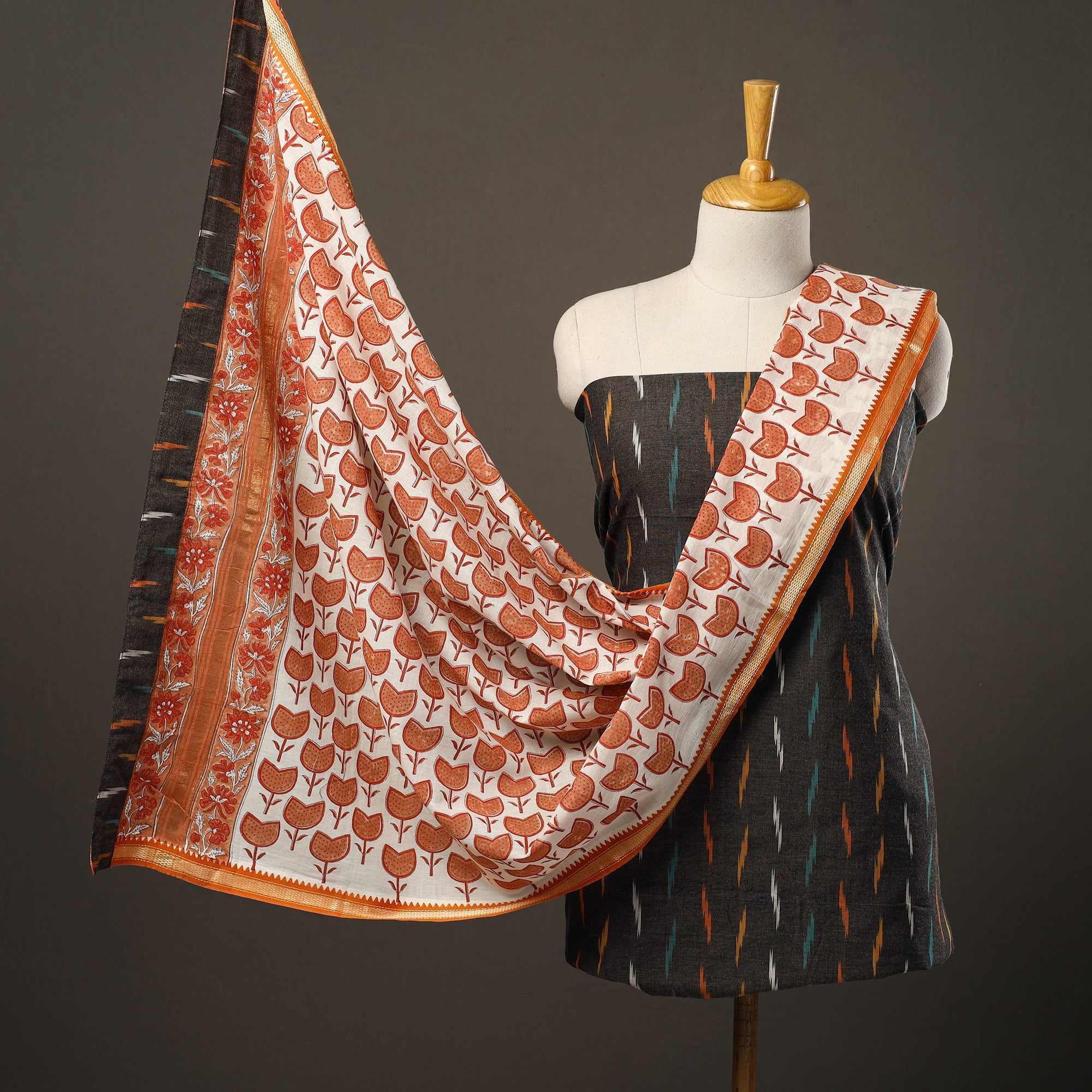 NOORI BAZAR Black - 2pc Cotton Pochampally Ikat Kurta with Sanganeri Dupatta 29