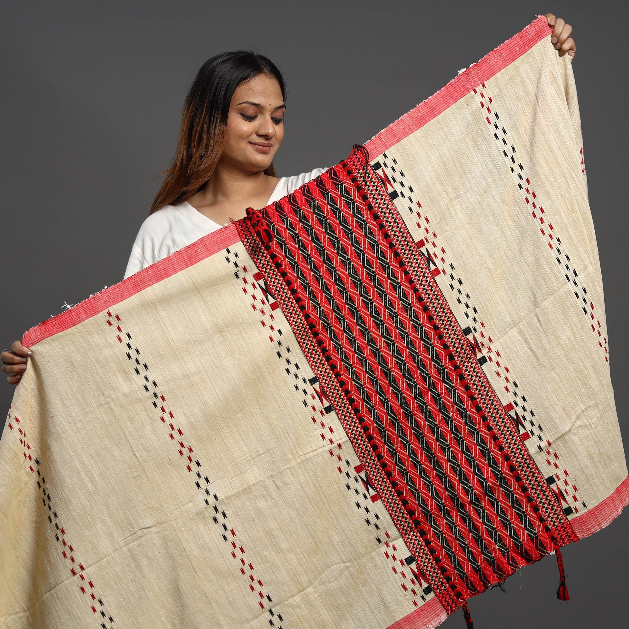 ITOKRI CRAFTS INITIATIVE Beige - Assamese Gero Design Mising Eri Silk Handloom Shawl cum Stole