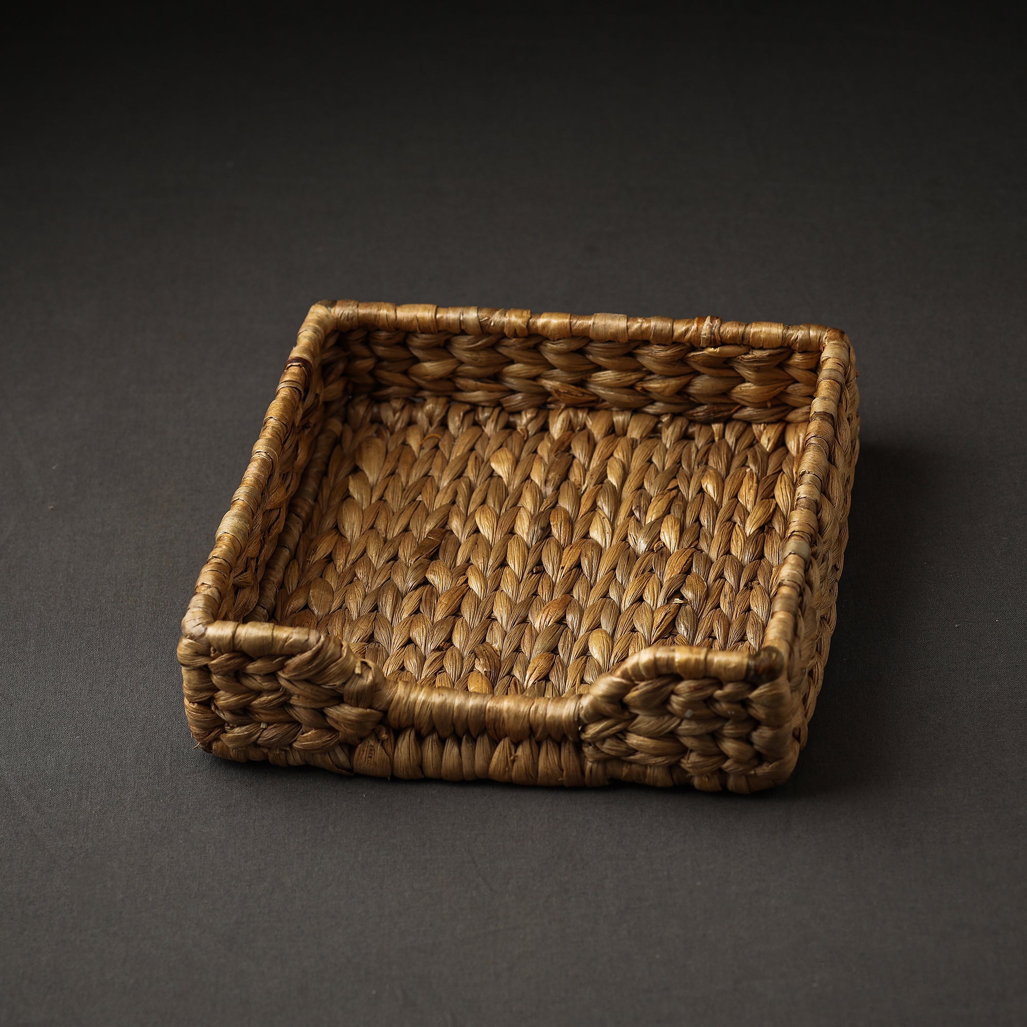 ITOKRI CRAFTS INITIATIVE Brown - Handmade Organic Water Hyacinth Napkin Holder from Assam - view 2
