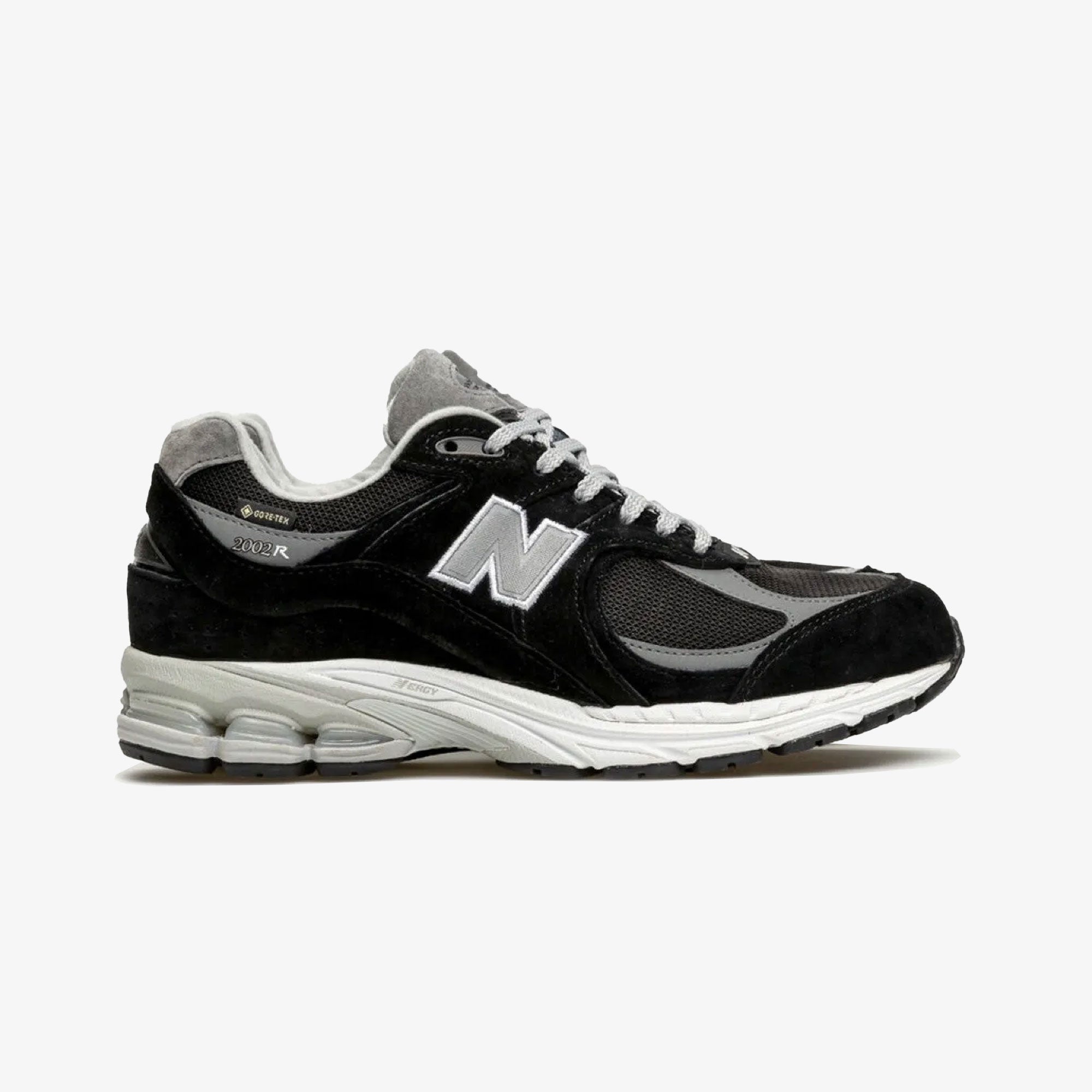 2002r black – New Balance | 2002R { BLACK