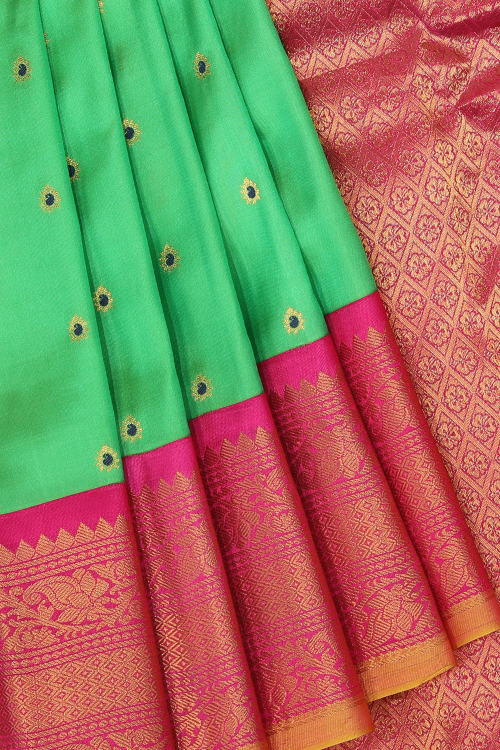 Kalanjali Gadwal Silk Green Saree – Women's - view 2