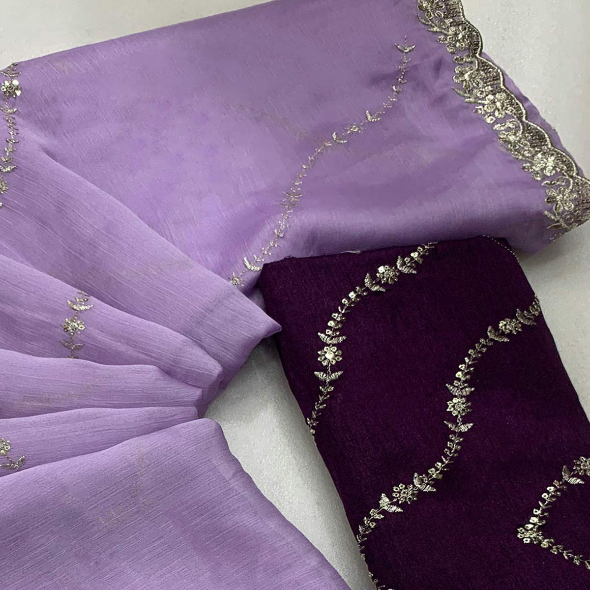 Peachmode Lavender Floral Sequins Embroidered Chiffon Saree - view 2