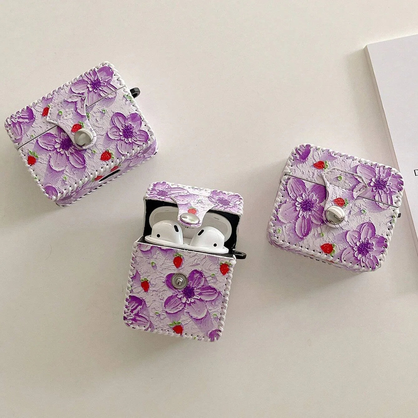 Peeperly Blossom Petals Enchanting Floral Case - Airpods