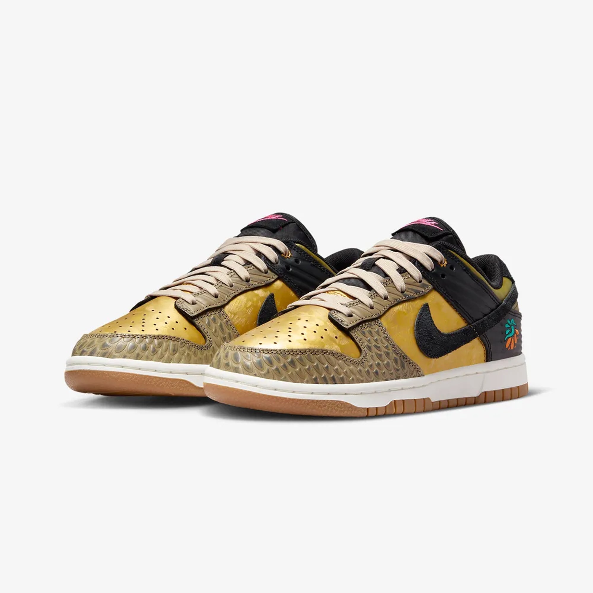 Nike | DUNK LOW PREMIUM { BLACK/KHAKI-METALLIC GOLD-MEDIUM ASH - view 2