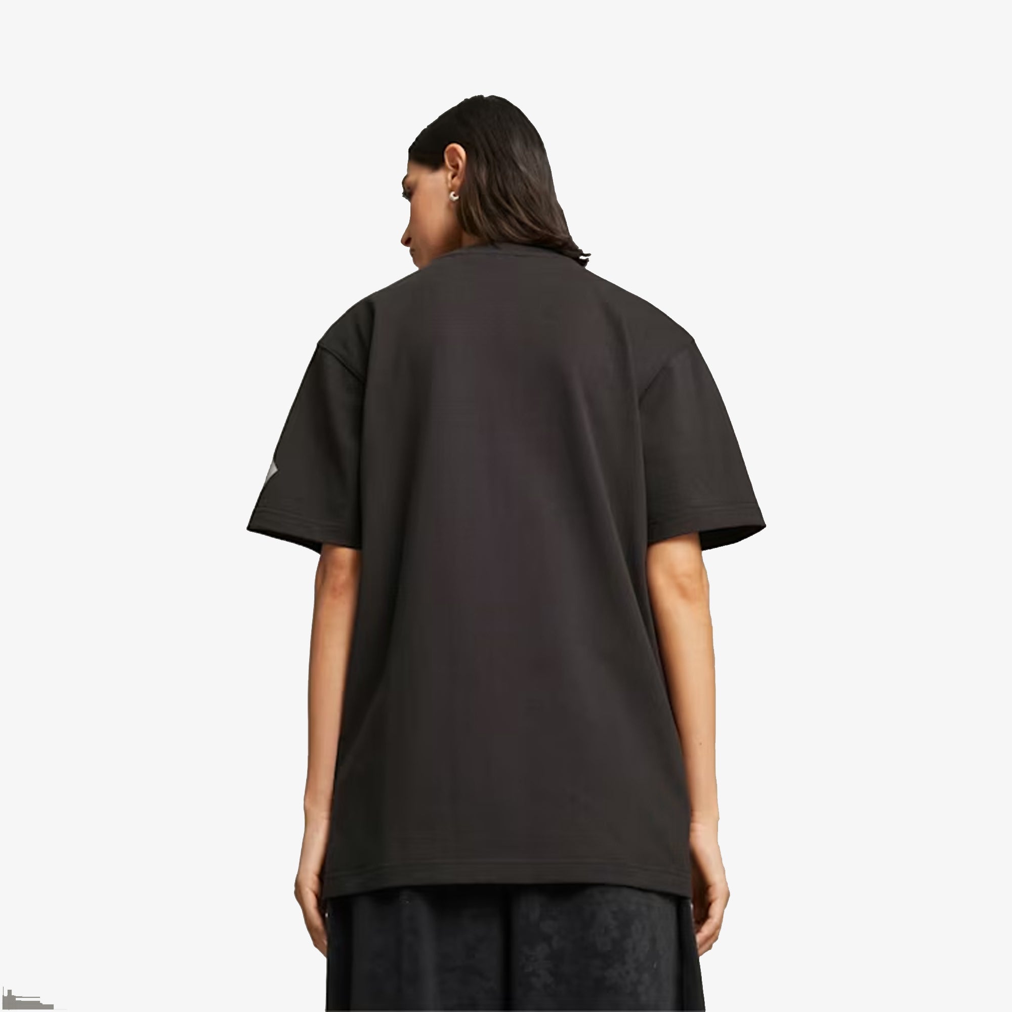 Puma | PERKS AND MINI GRAPHIC TEE { BLACK