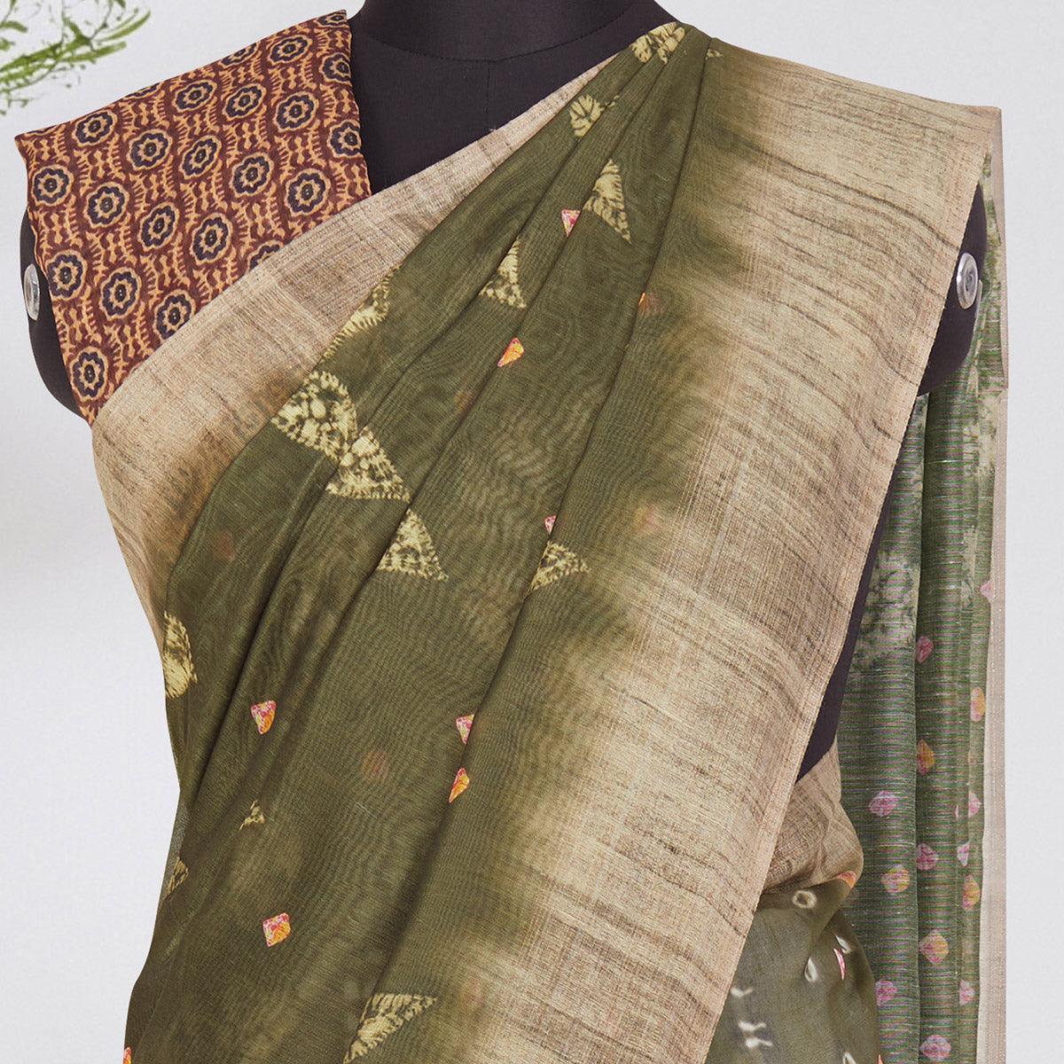 Peachmode Captivating Green Coloured Casual Wear Printed Linen Saree - view 2