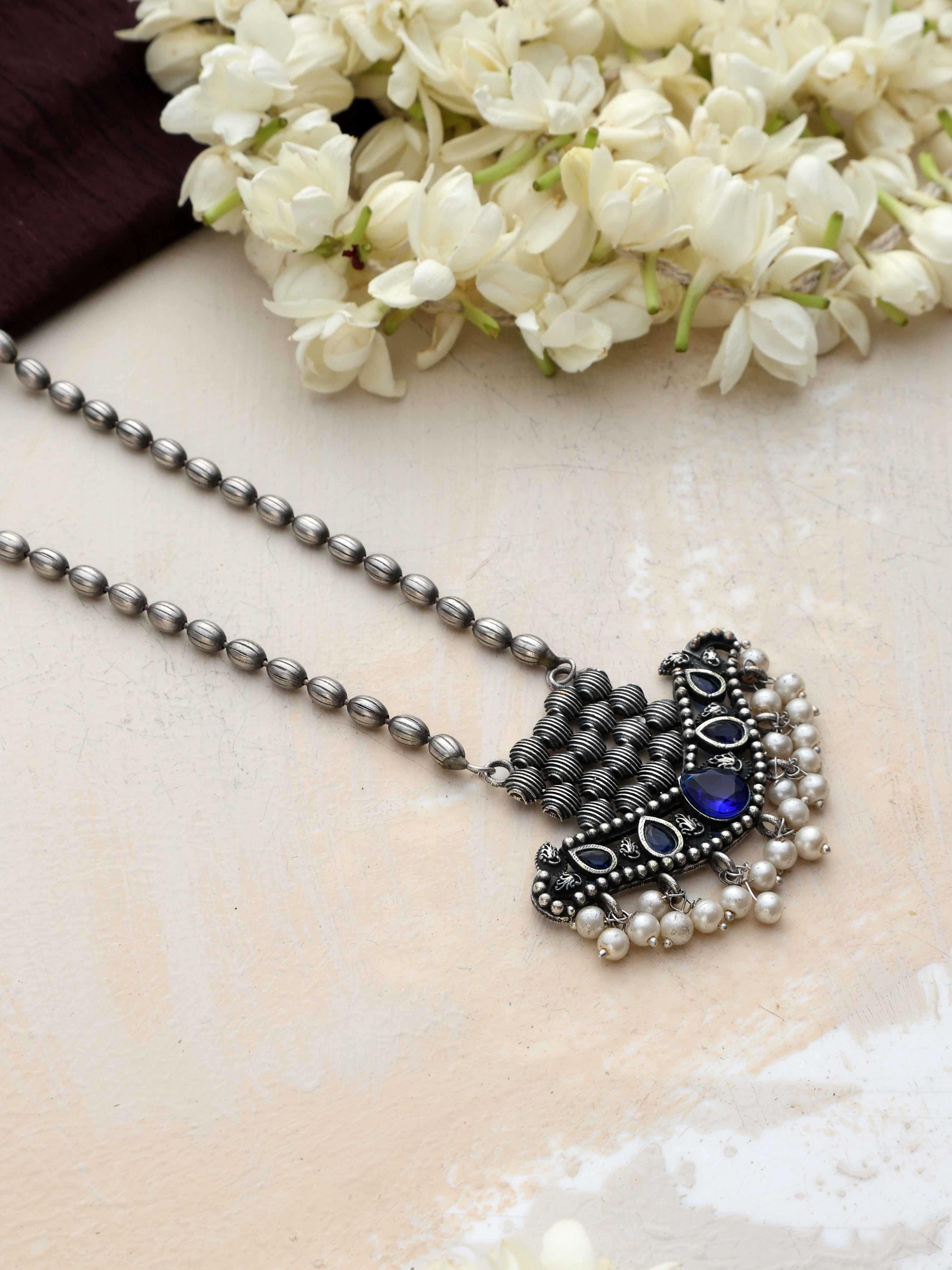 trueBrowns Silver Tone Blue Stone Pendant Chain - view 5