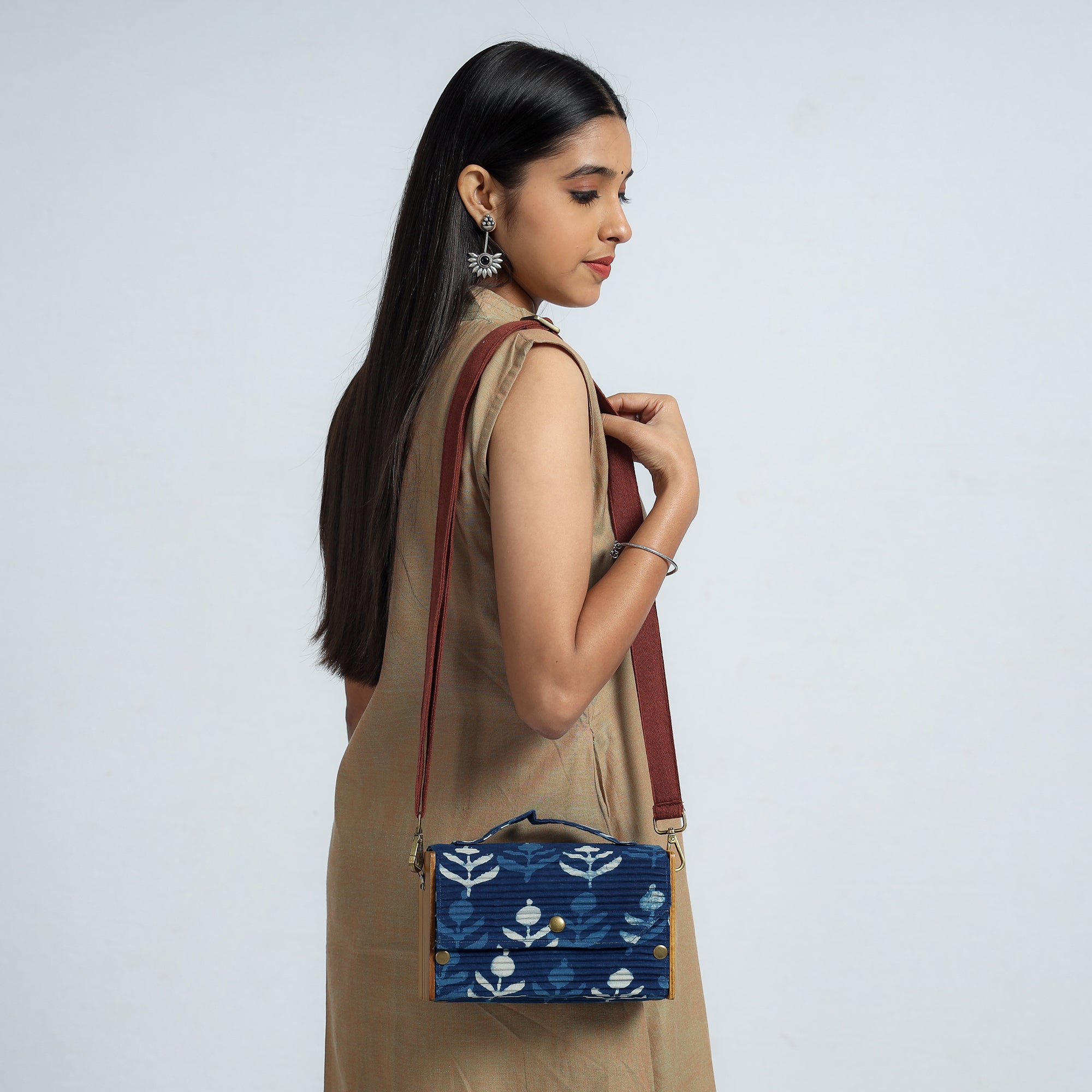 LUKKA CHUPPI Blue - DIY Box Sling Bag / Clutch with Changeable Sleeve