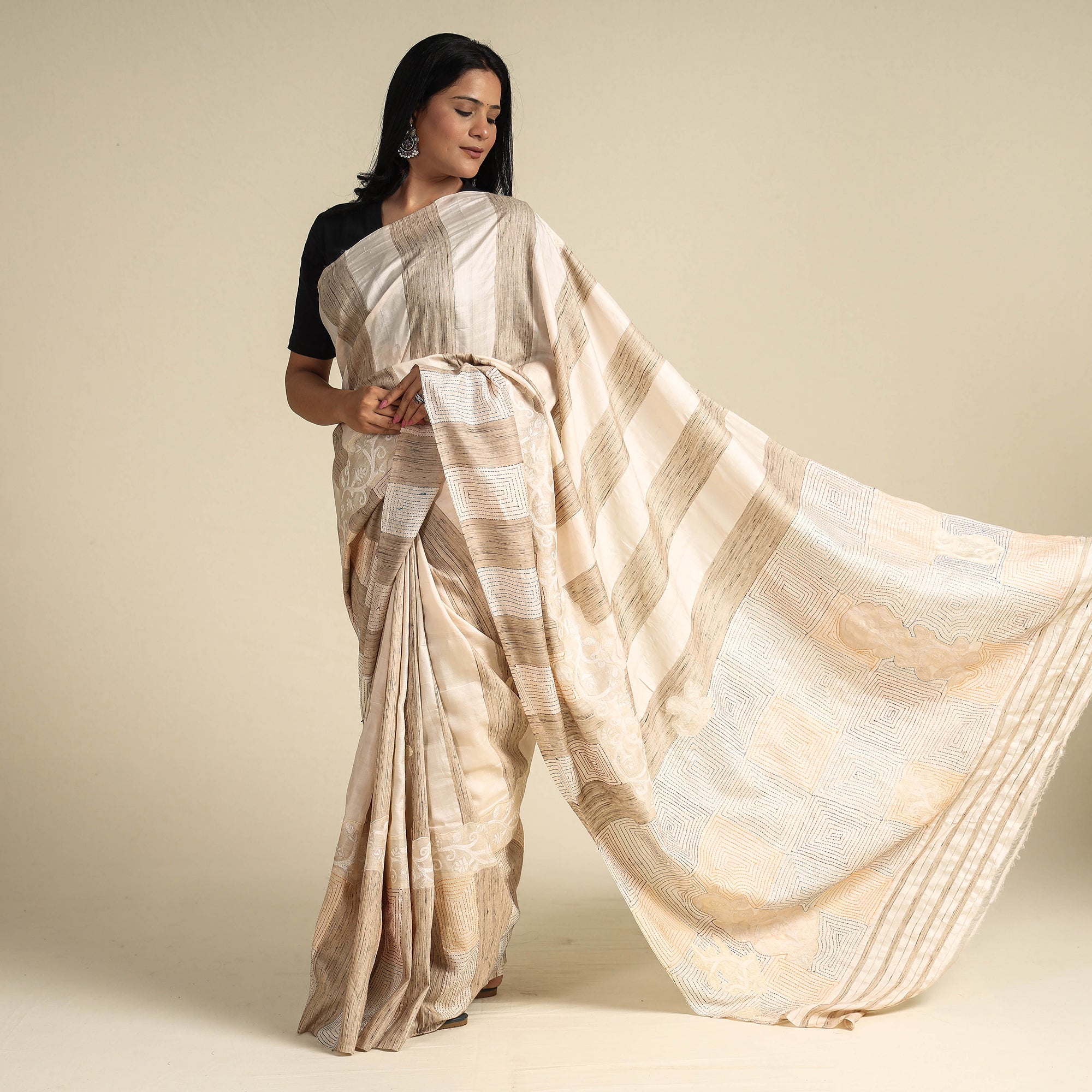 KHUSHBASH - HAPPY LOOM OF EAST Beige - Bengal Kantha Hand Embroidery Handloom Katan Silk Saree 28
