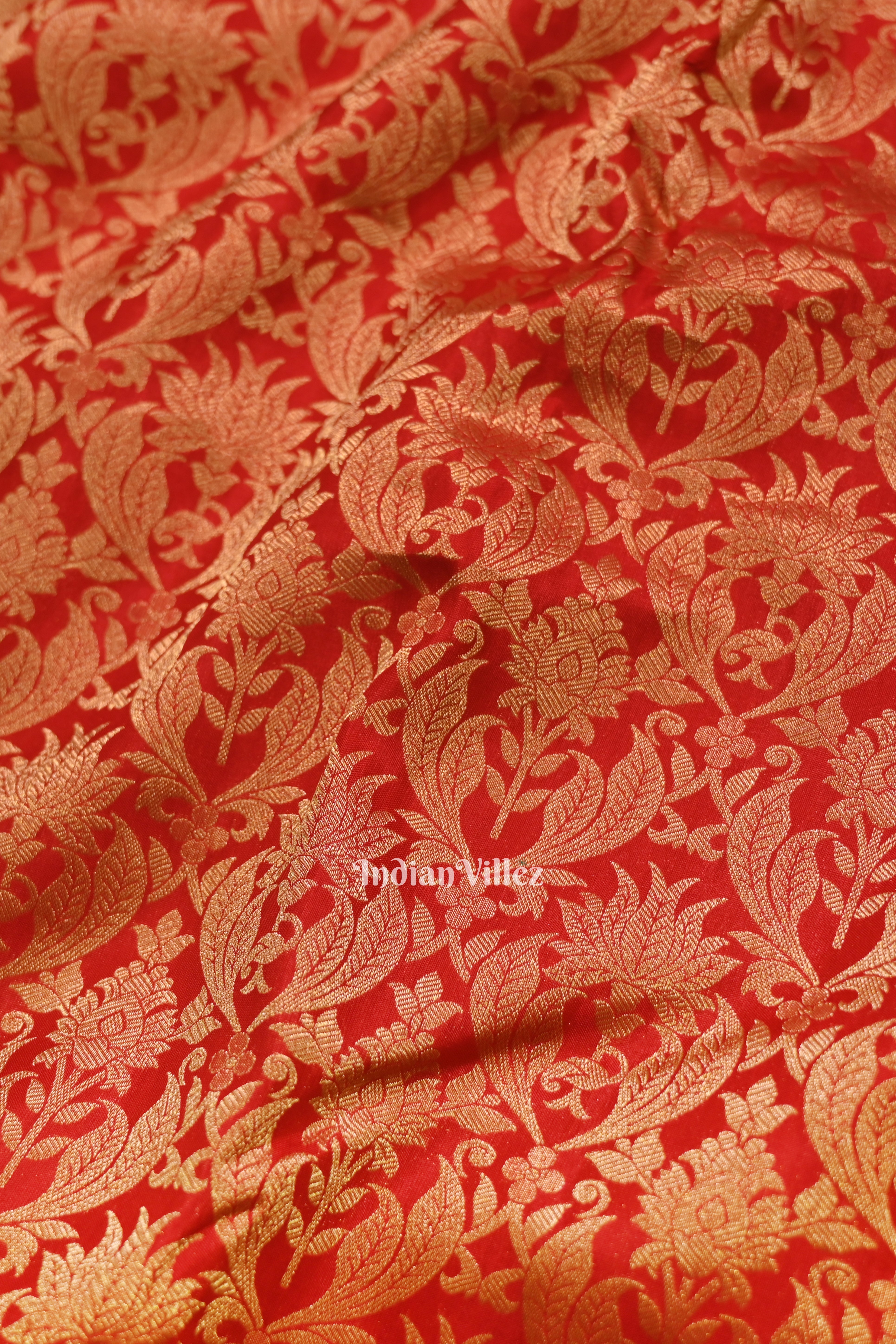 IndianVillèz Red Pure Kanjivaram Silk Saree with Zari Brocade - view 2