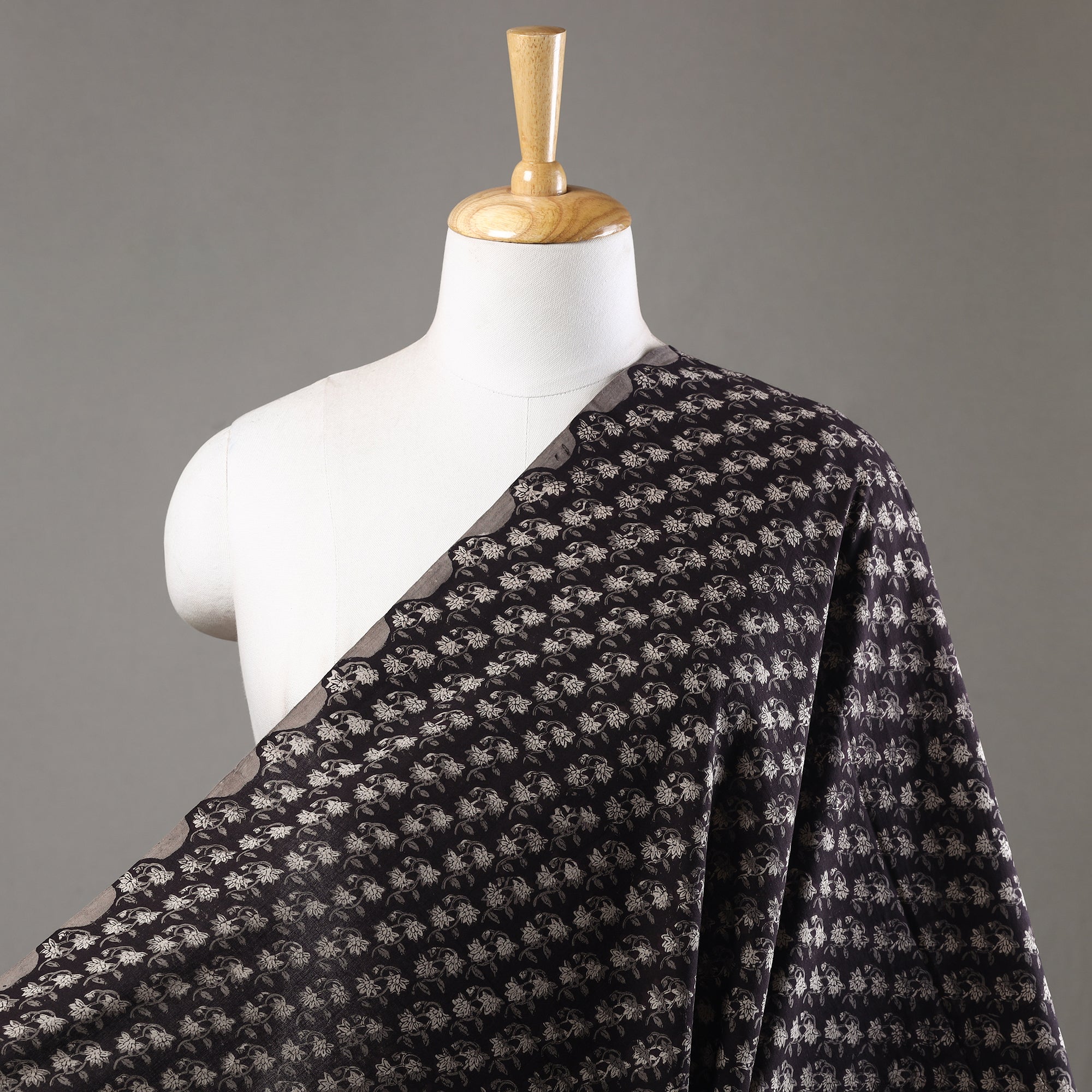 HAVELI CHRONICLES Black - Jahota Block Printed Cotton Fabric 06