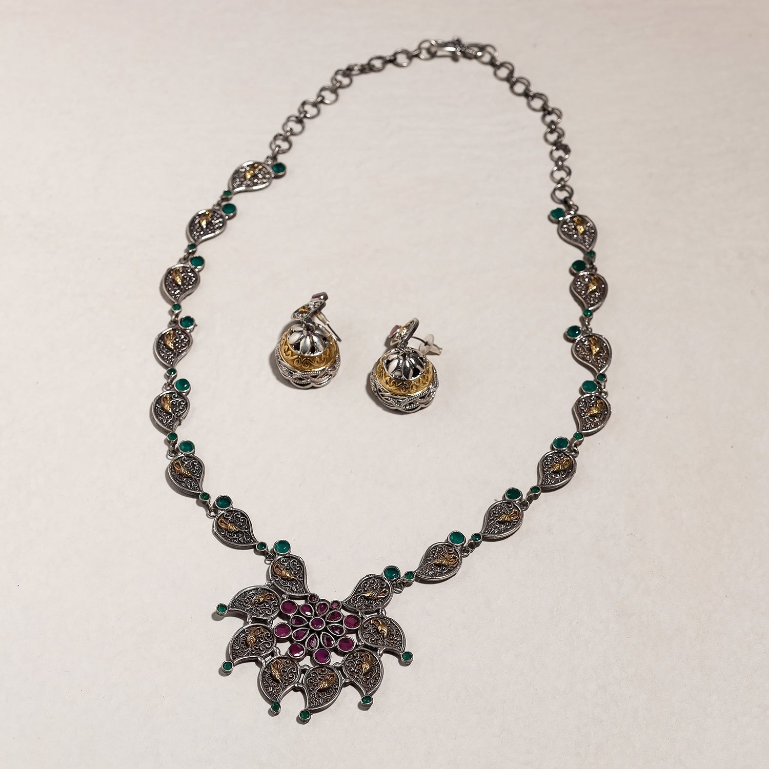WHITE RIVER STORIES Antique Dual Tone Oxidised Brass Base Stone Necklace Set - view 2