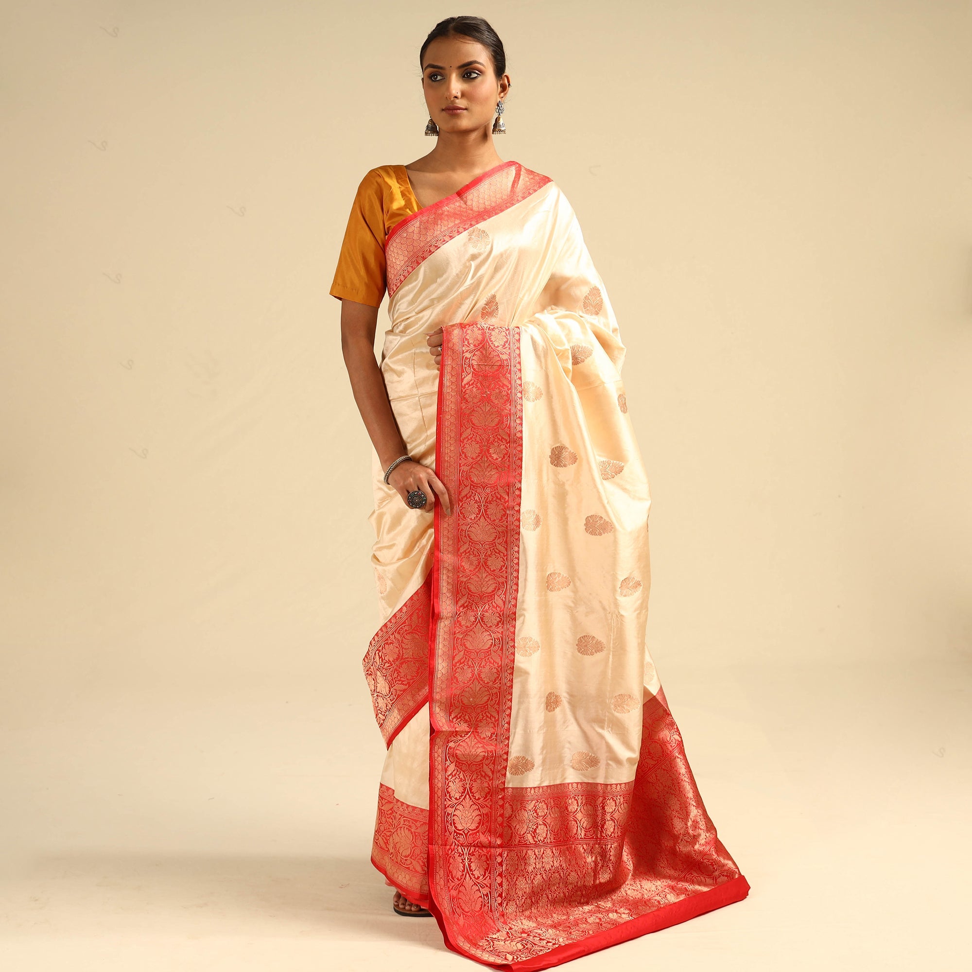 ITOKRI CRAFTS INITIATIVE Beige - Banarasi Handloom Pure Katan Silk Kaduwa Zari Buti Saree