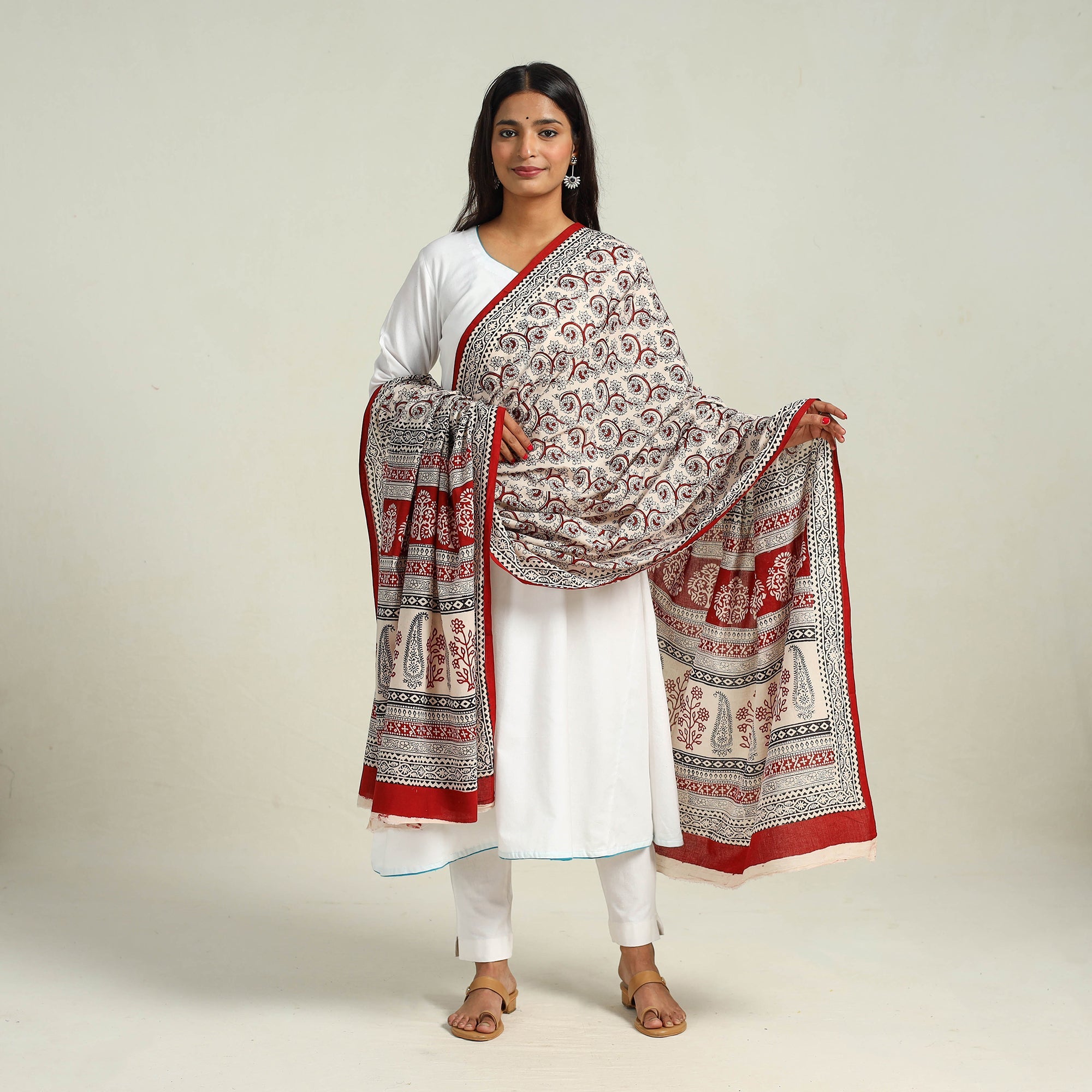 BAGH PRINTS BY ABDUL KADAR KHATRI Beige - Hand Block Print Cotton Bagh Dupatta 23 - view 2