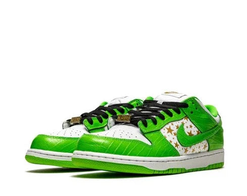 Sneaker Cafe Mumbai Nike Sb Dunk Low Supreme Stars Mean Green (2021) - view 2