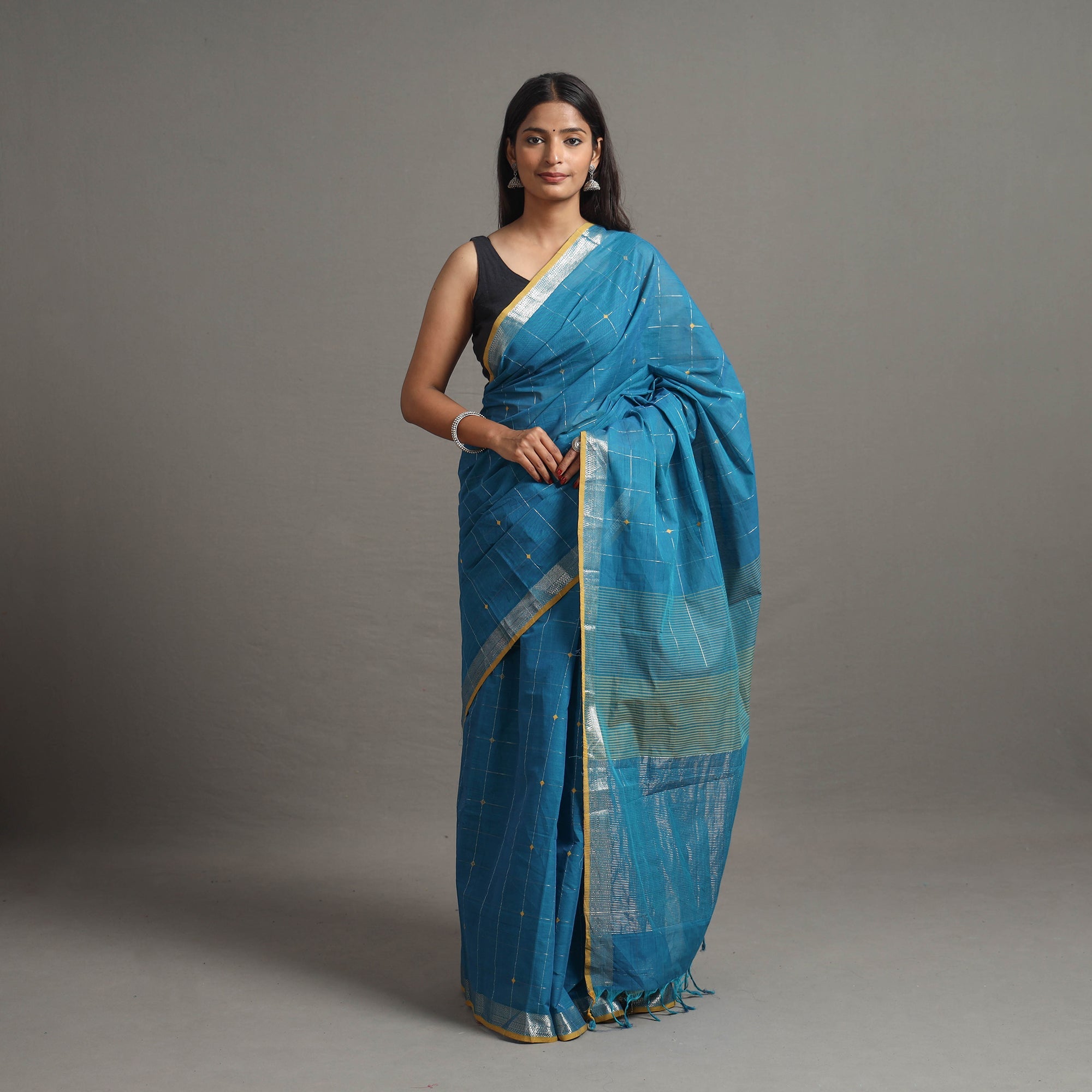 CHITRIKA Buti Cotton Zari Check Handloom Saree 106