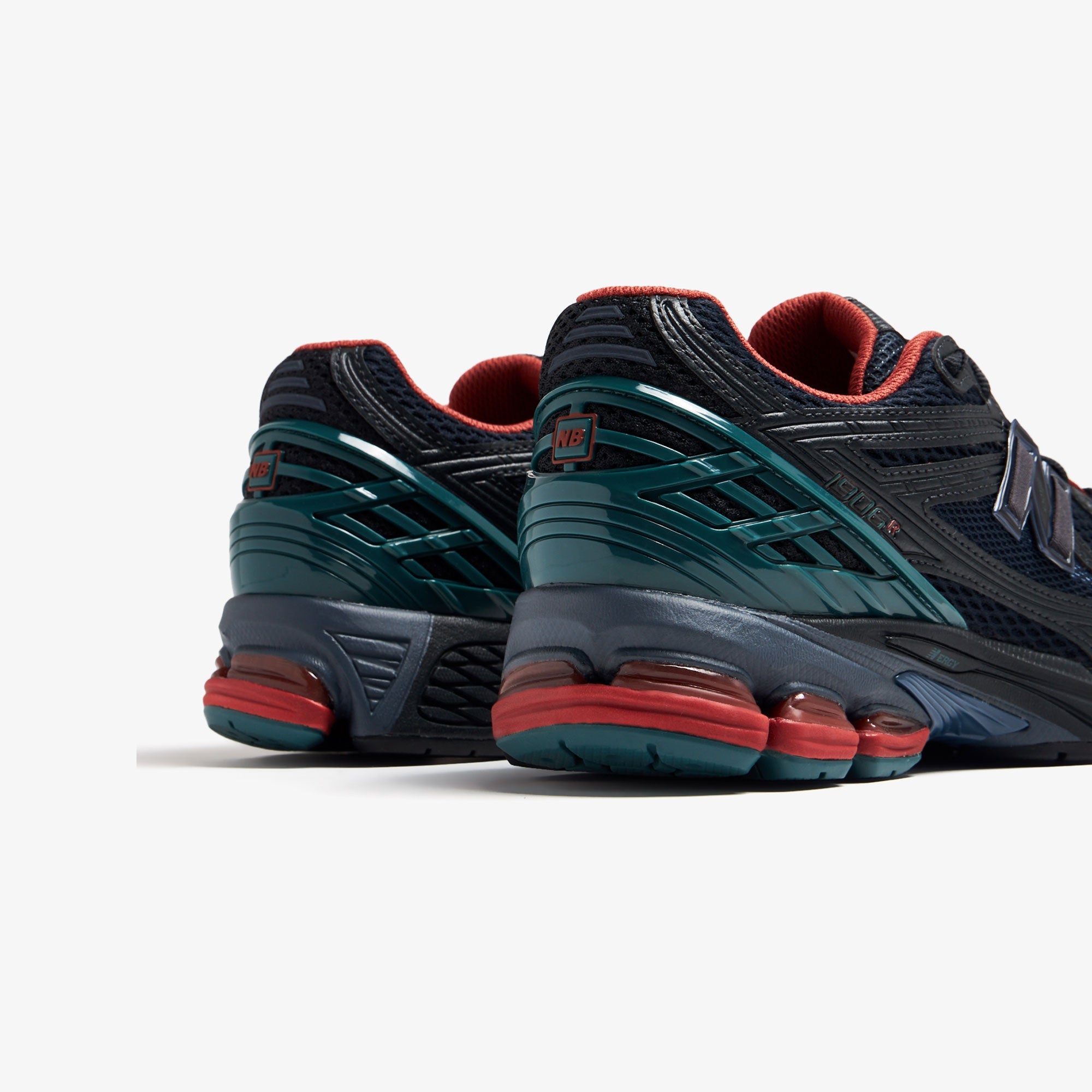 New Balance | 1906R { BLACK/BLUE - view 3