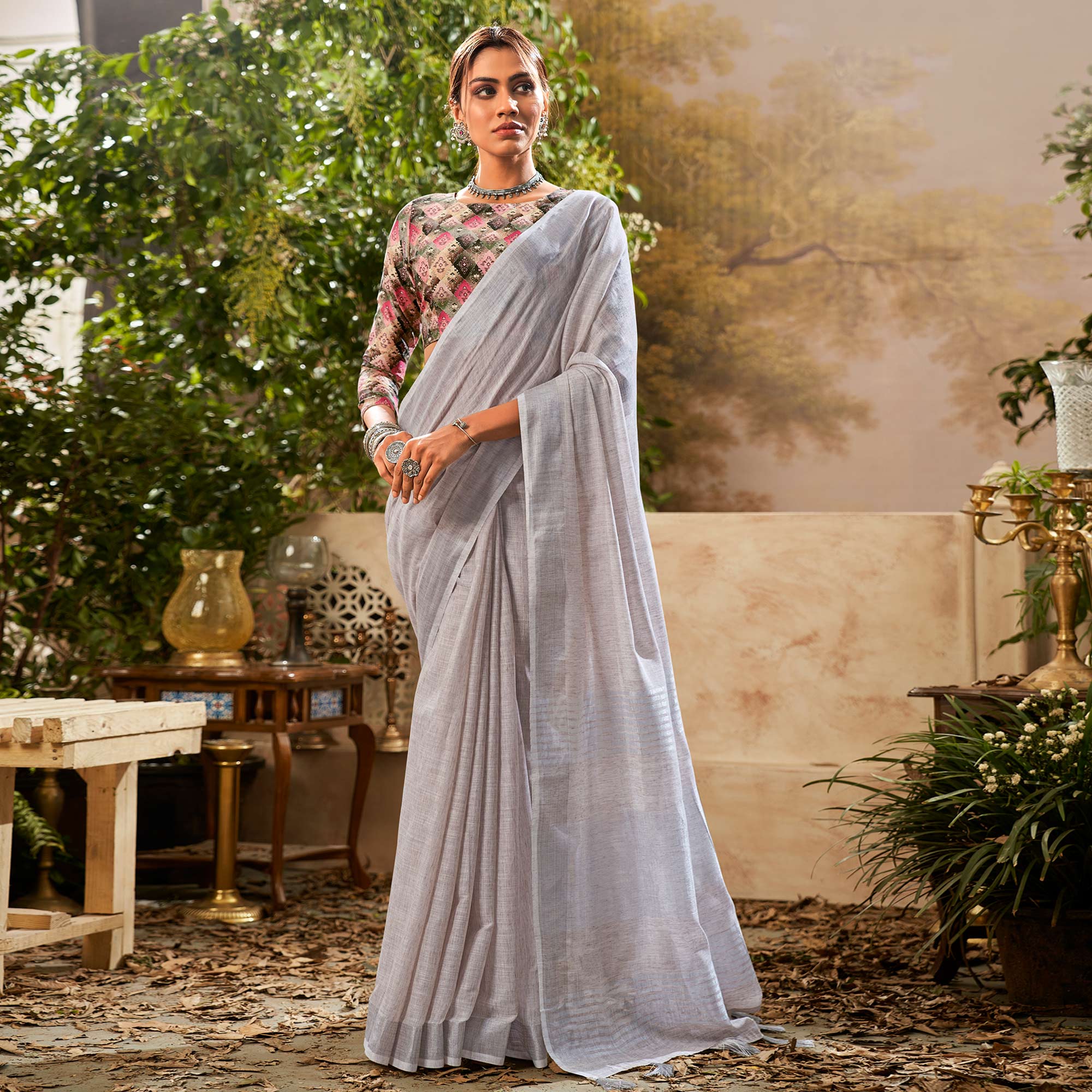 Peachmode Grey Woven Pure Cotton Saree With Tassels - view 2