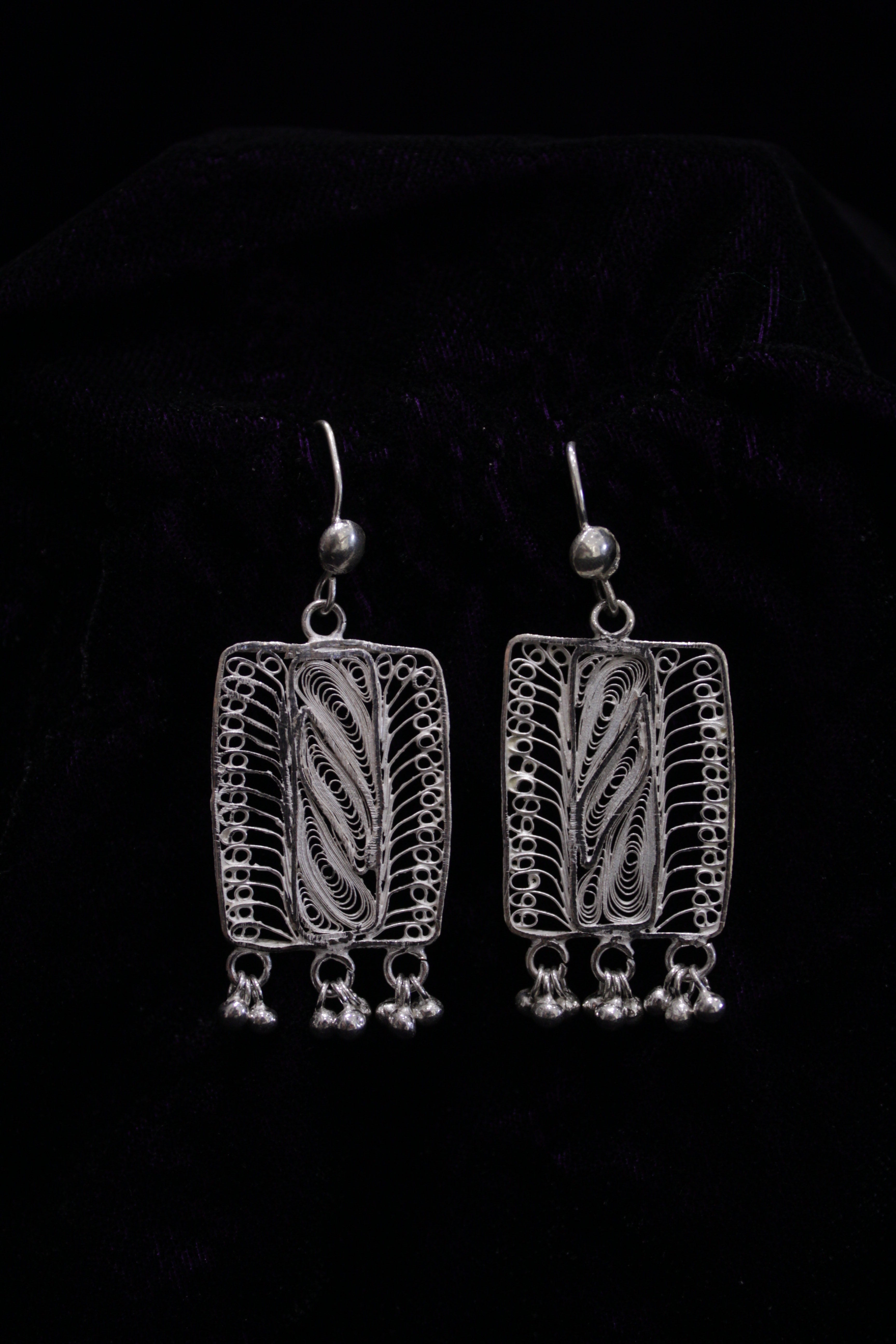 Indianvillez Rectangular Silver Filigree With Beads Earring