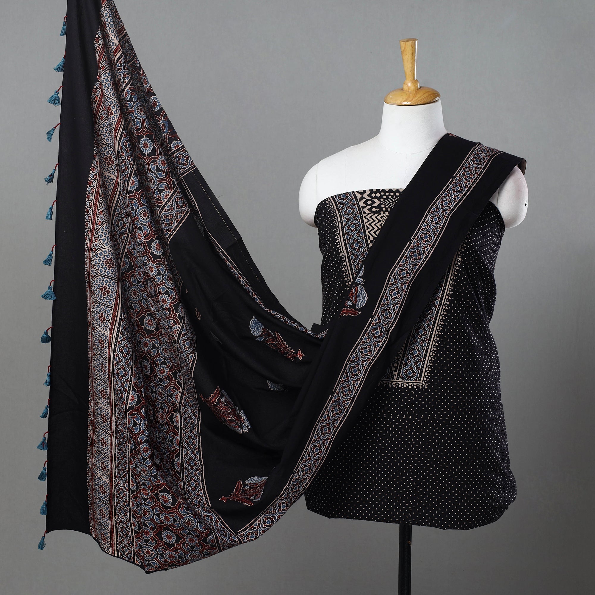 AJRAKH BY SUFIYAN ISMAIL KHATRI Black - Hand Block Print Cotton 3pc Ajrakh Dress Material 04