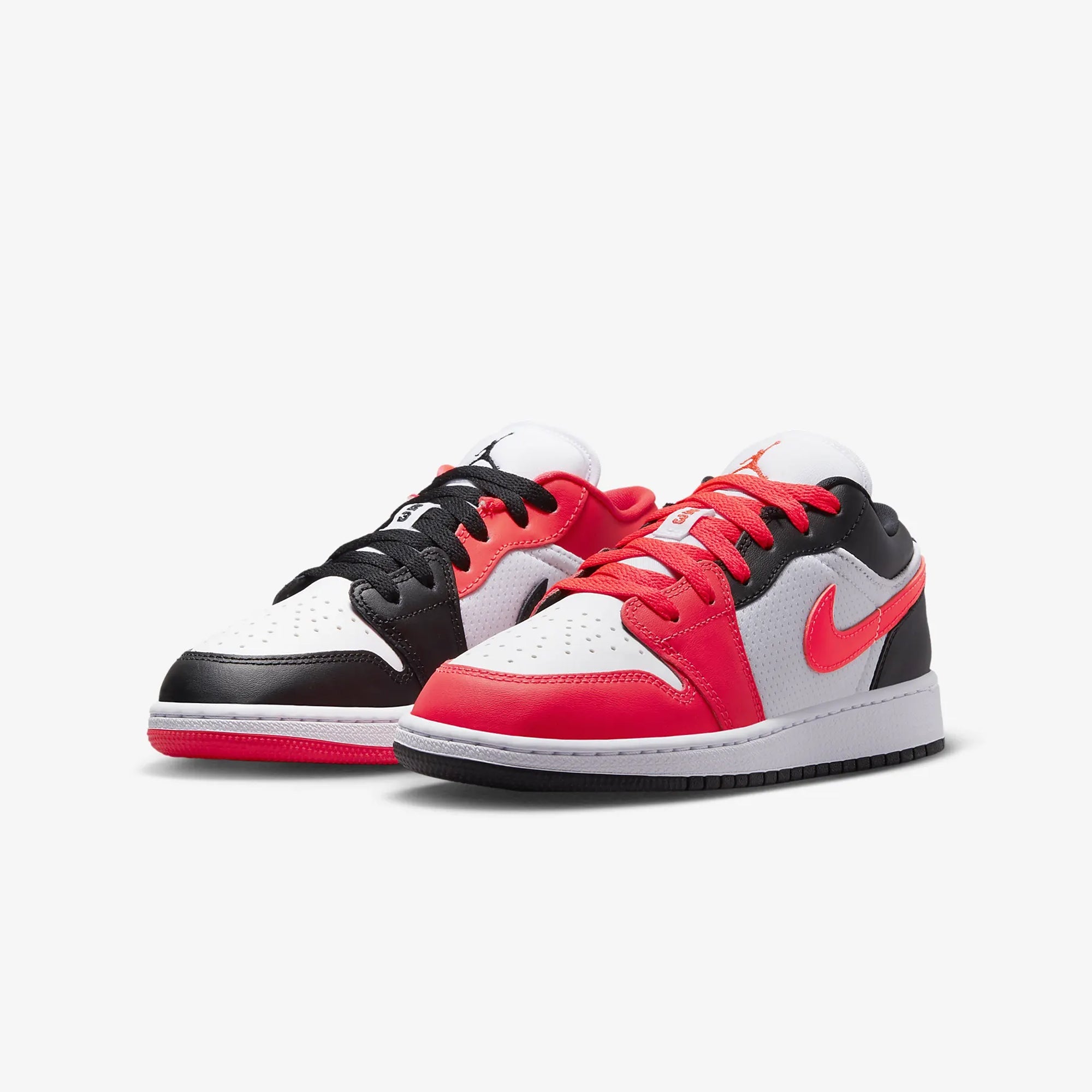 Jordan | AIR JORDAN 1 LOW SE { INFRARED 23/BLACK-WHITE