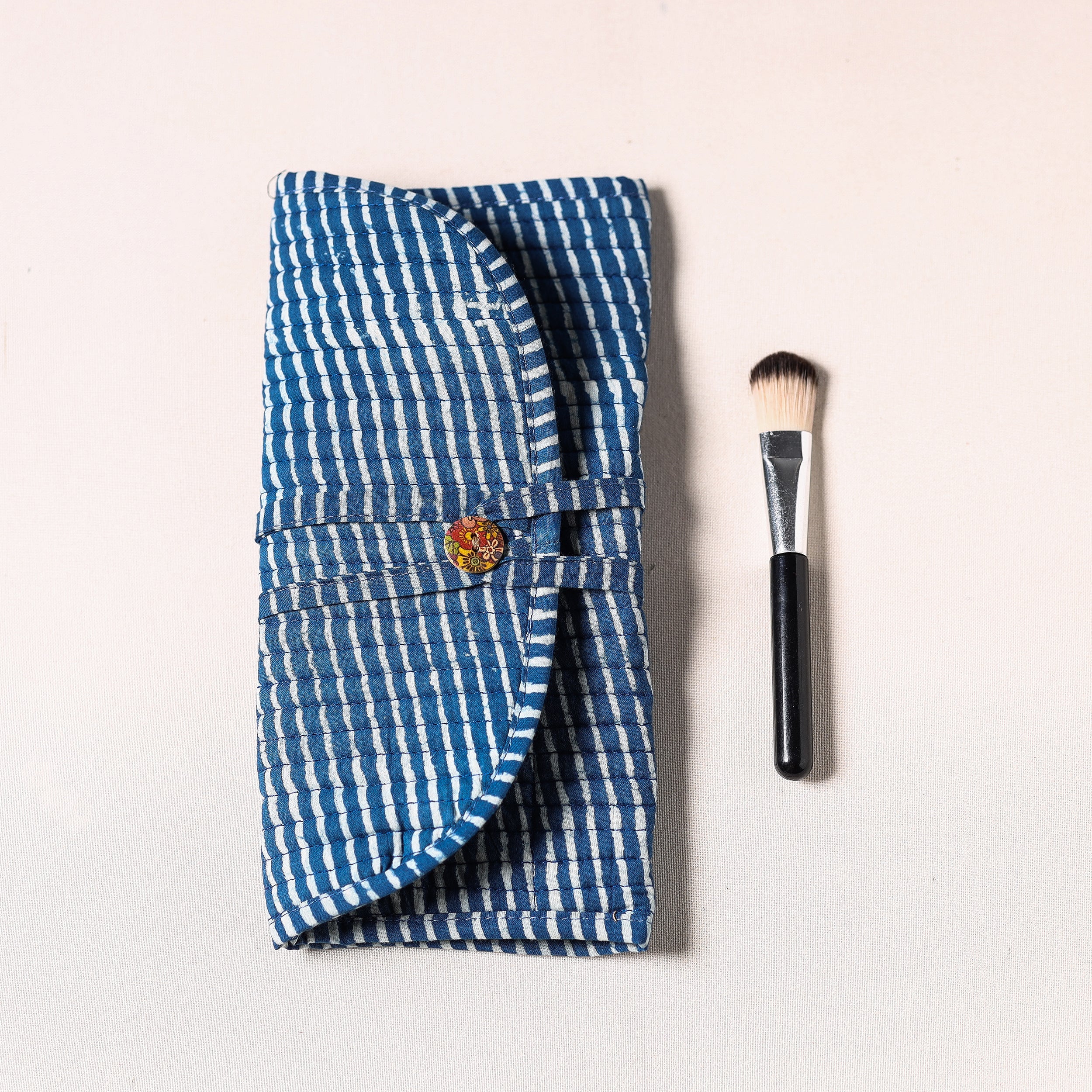 NOORI BAZAR Blue - Bagru Fabric Multipurpose Segmented Make-up Brush Wrap Pouch/Case - view 2