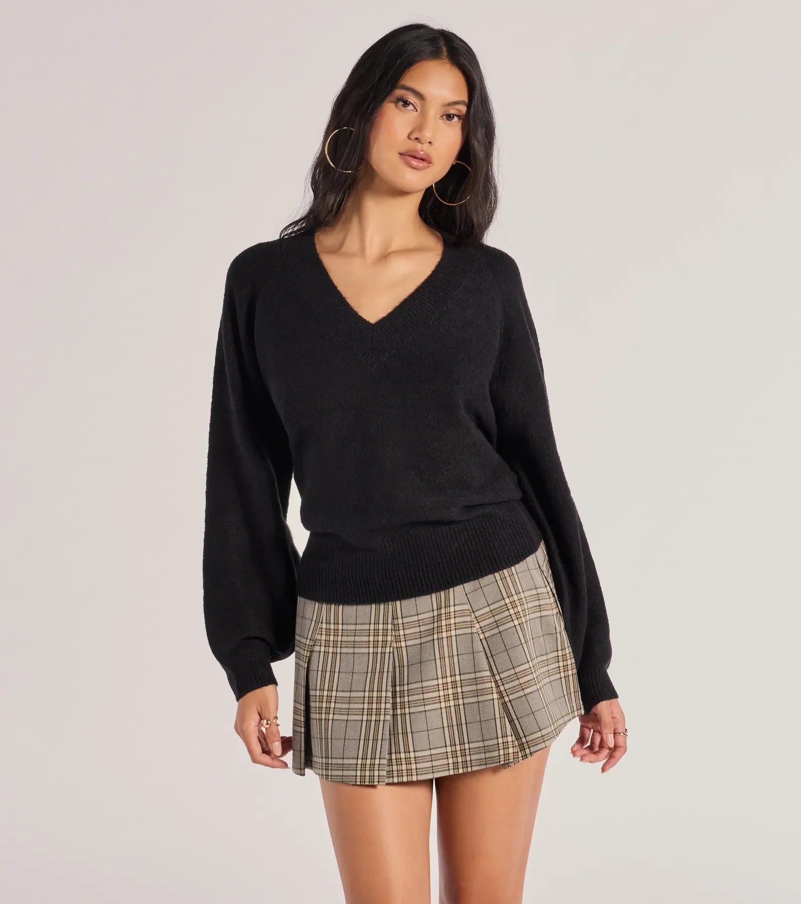 Windsor Comfy Chic Knit V-neck Pullover Sweater