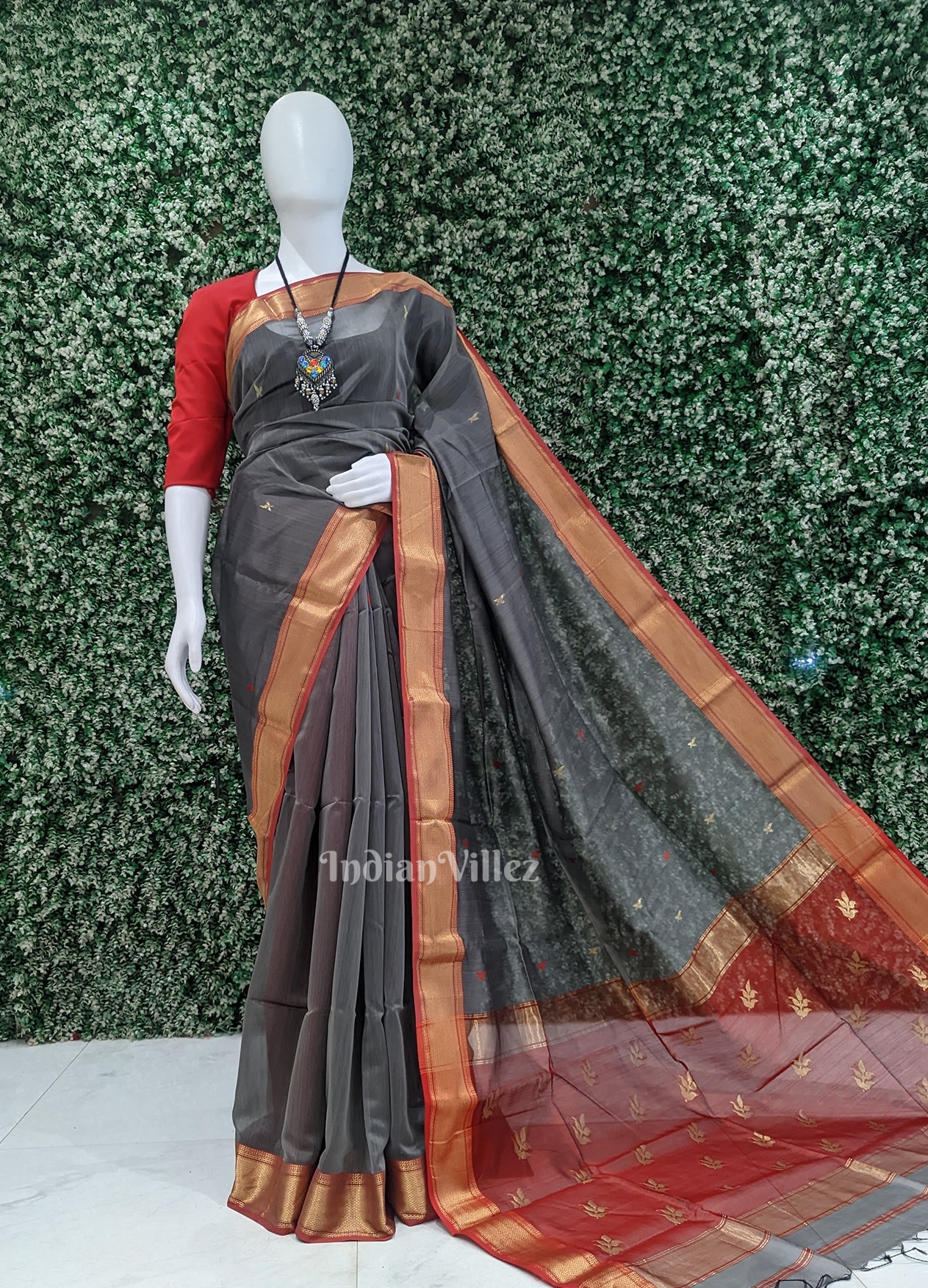 IndianVillèz Cement Gray Red Pure Silk Cotton Maheshwari Saree with Zari Border