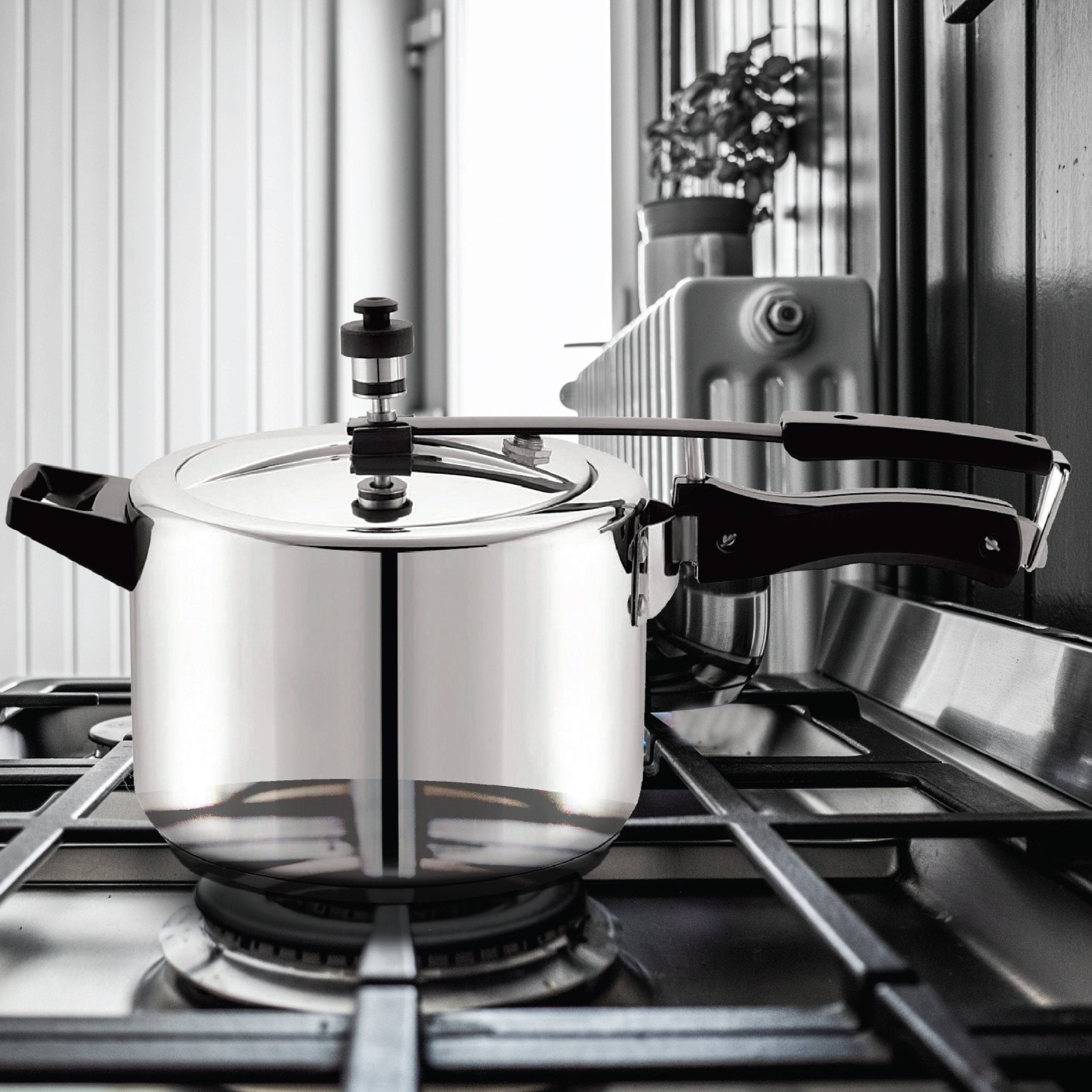 Cello Chef Impact Bonded Stainless Steel Tri-Ply Bottom Pressure Cooker Inner Lid - view 2