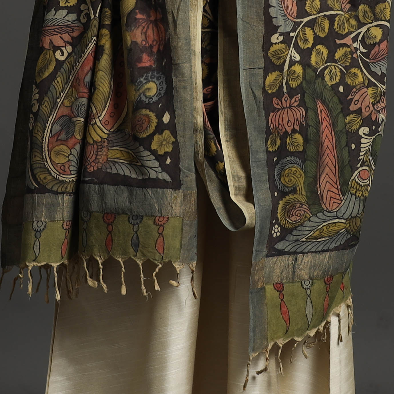SOUTH KARGHA Black - Mangalagiri Cotton Handpainted Pen Work Kalamkari Dupatta 31 - view 4