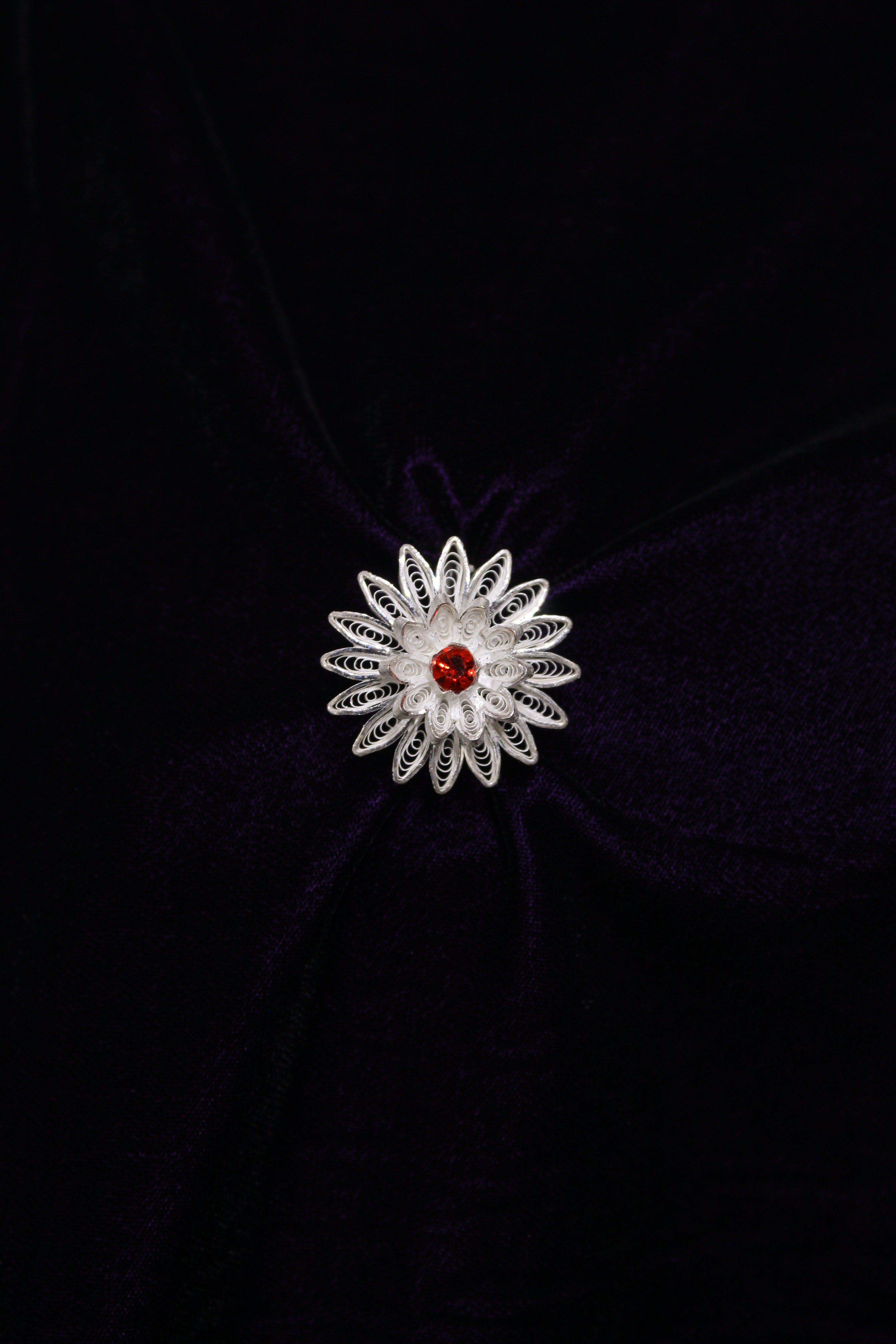 Indianvillez Designer Tarakasi Silver Filigree Ring - view 2