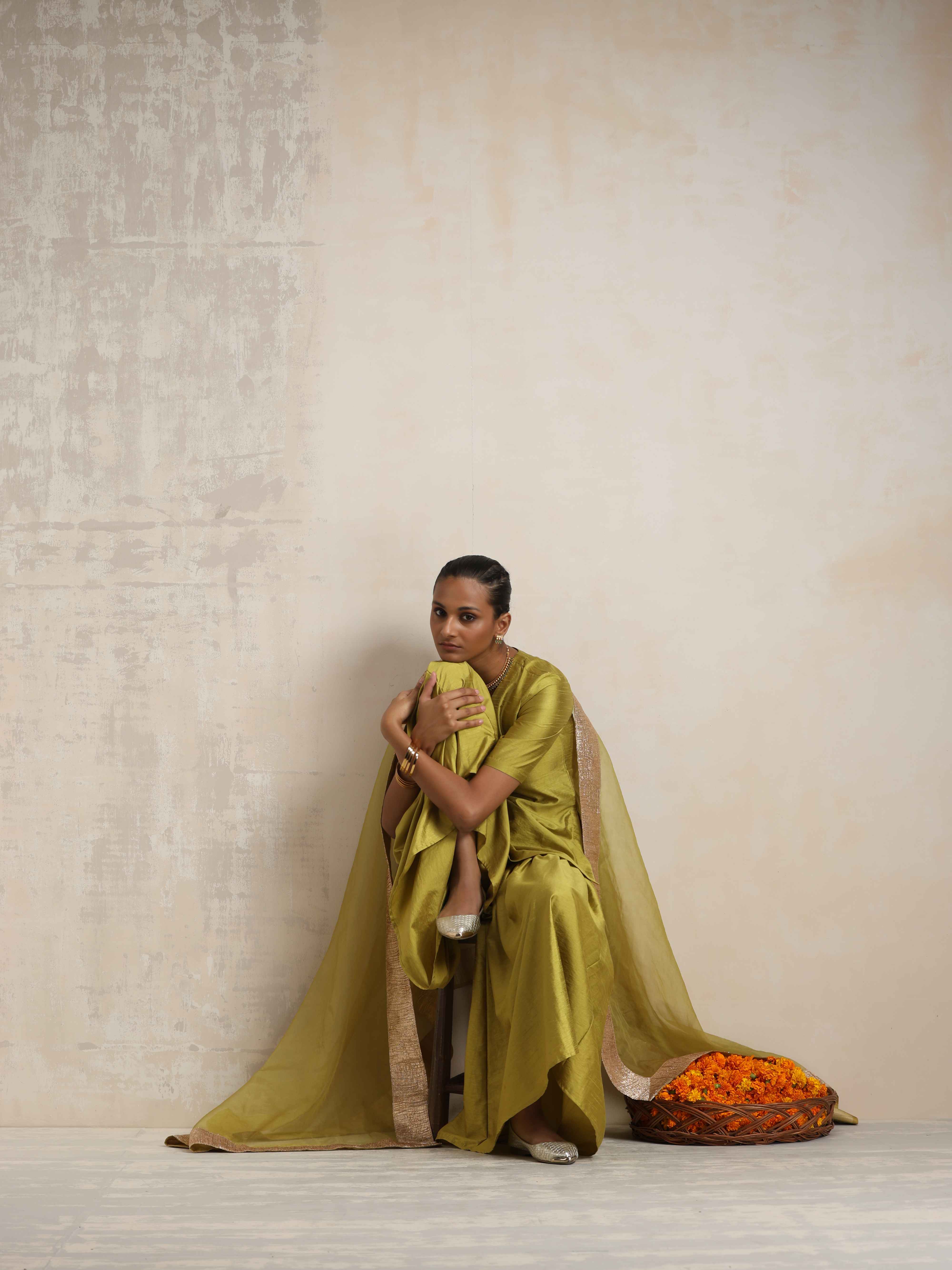 trueBrowns Green Silk Sharara Dupatta Set - view 11
