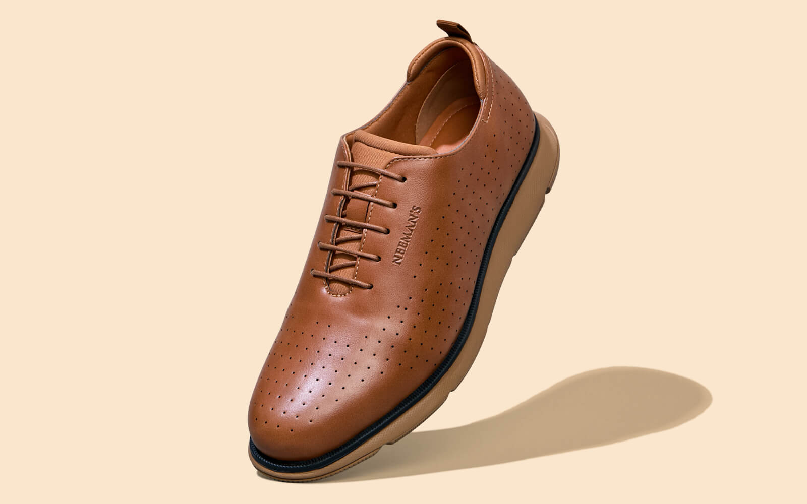 Neeman's Flexy Brogues : Tan - view 2