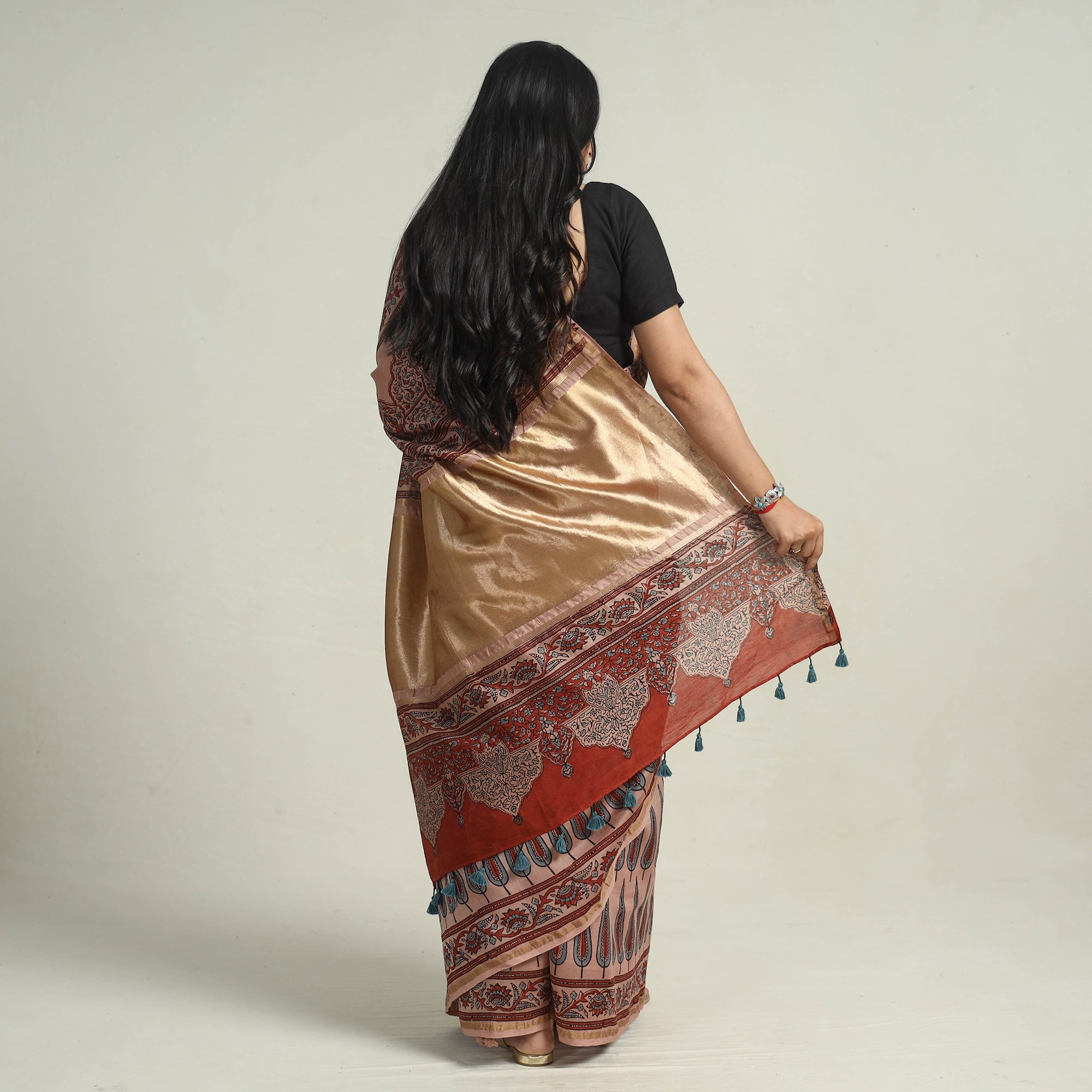 AJRAKH BY JABBAR KHATRI Brown - Chanderi Silk Block Printed Ajrakh Saree 03 - view 6