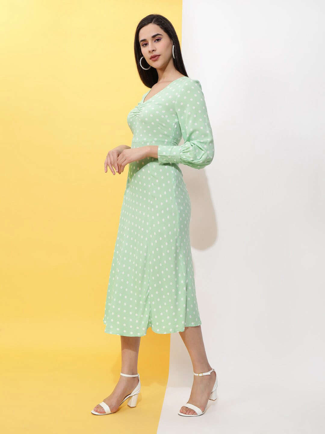 Freehand By The Indian Garage Co Women V Neck Polka Dot Dress