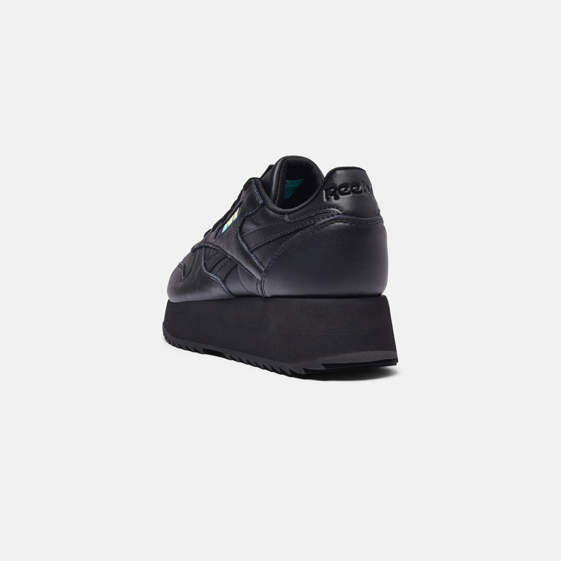 Reebok | CLASSIC LEATHER DOUBLE X GIGI HADID - view 3