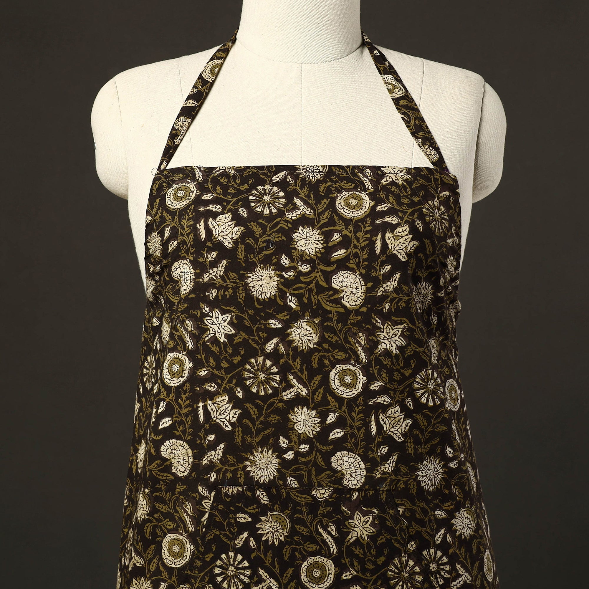 JALPARI Black - Bagru Block Print Cotton Apron with Pocket 13 - view 2