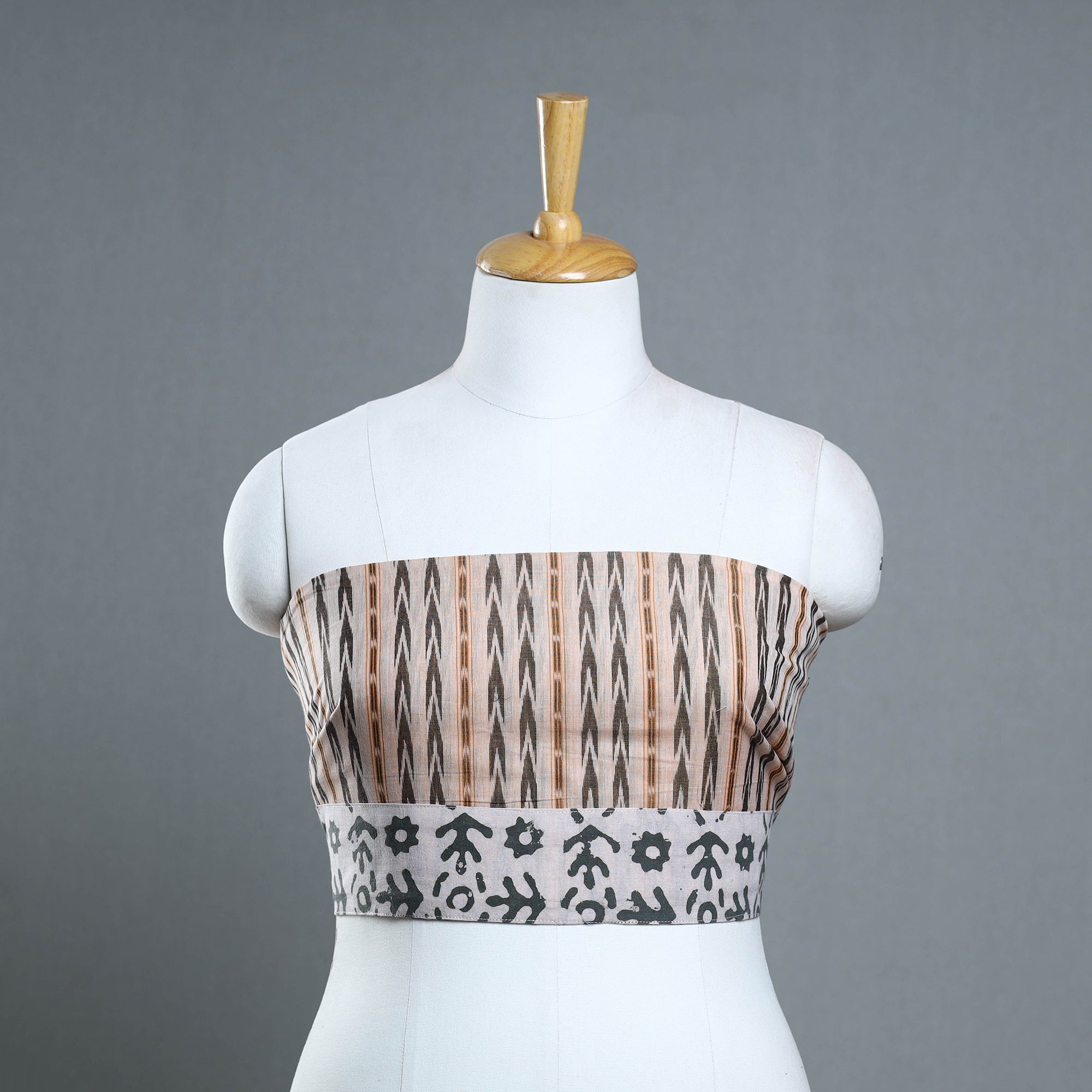 NOORI BAZAR Brown - Handmade Cotton Sambalpuri Ikat Blouse Piece 08