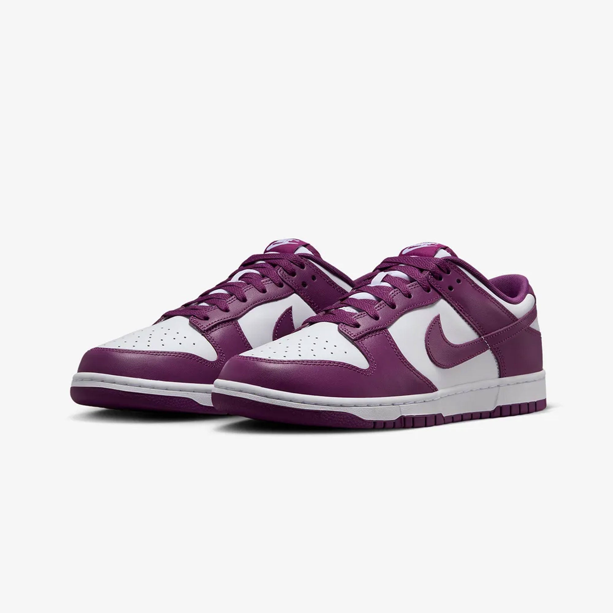 Nike | Dunk Low Retro { White/viotech-white - view 2