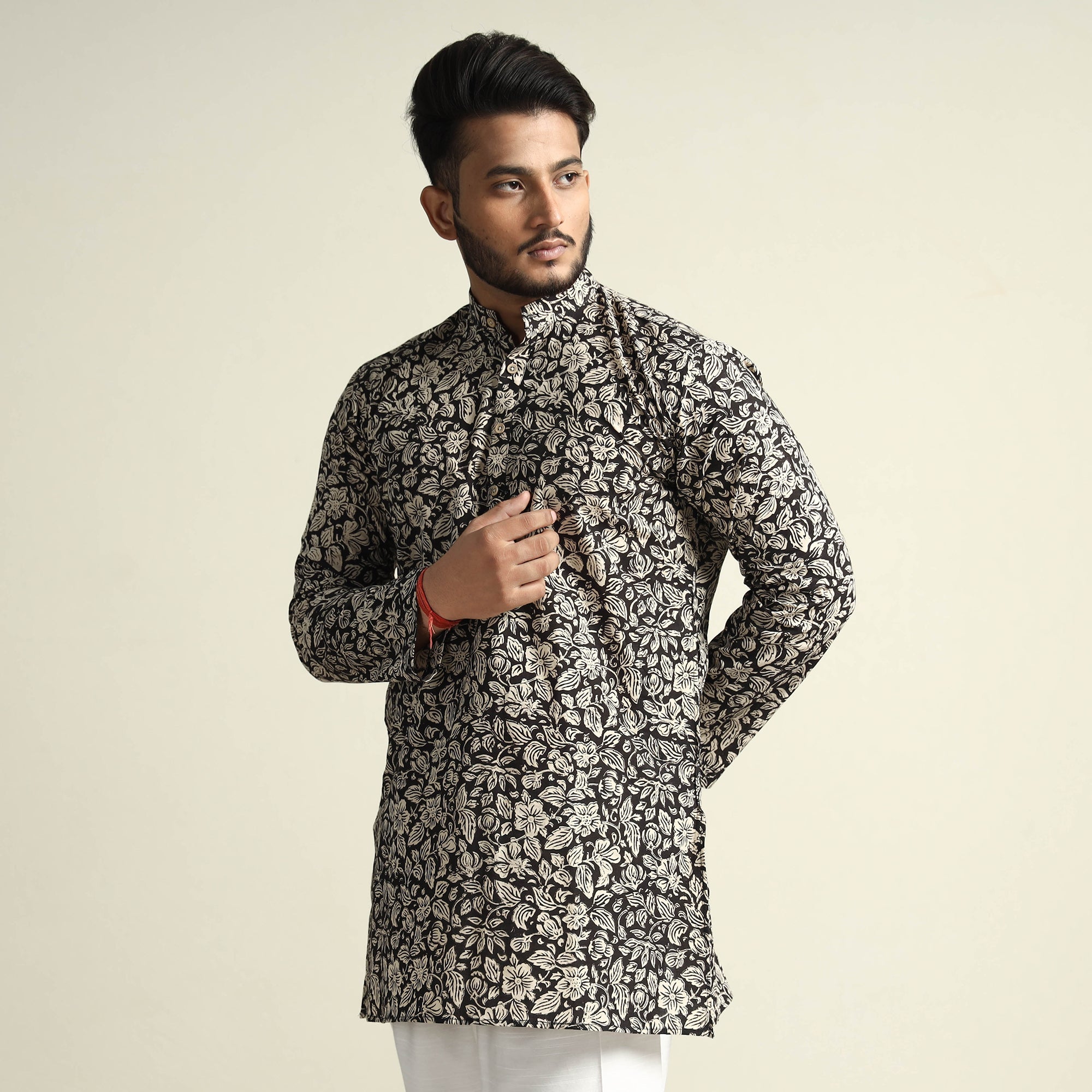 ITOKRI CASUALS Black & White Tropical Flowers Bagru Block Printed Cotton Men Short Kurta - view 3