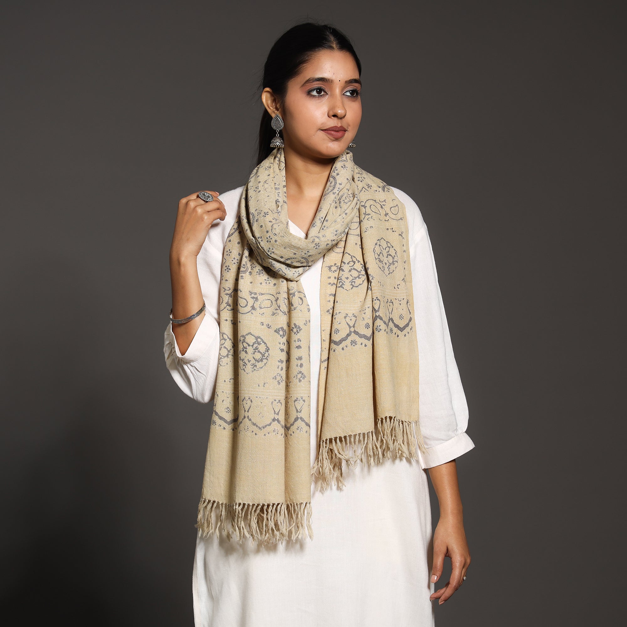 VANKAR BHIMJI KANJI Beige - Kutch Handwoven Block Print Wool Ajrakh Stole